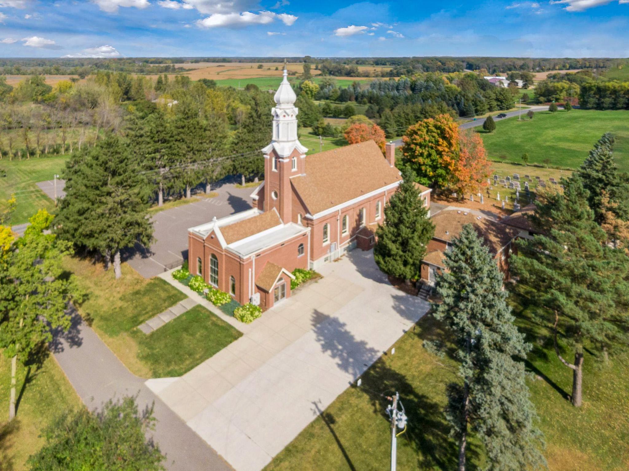 9685 County Road 13 SE