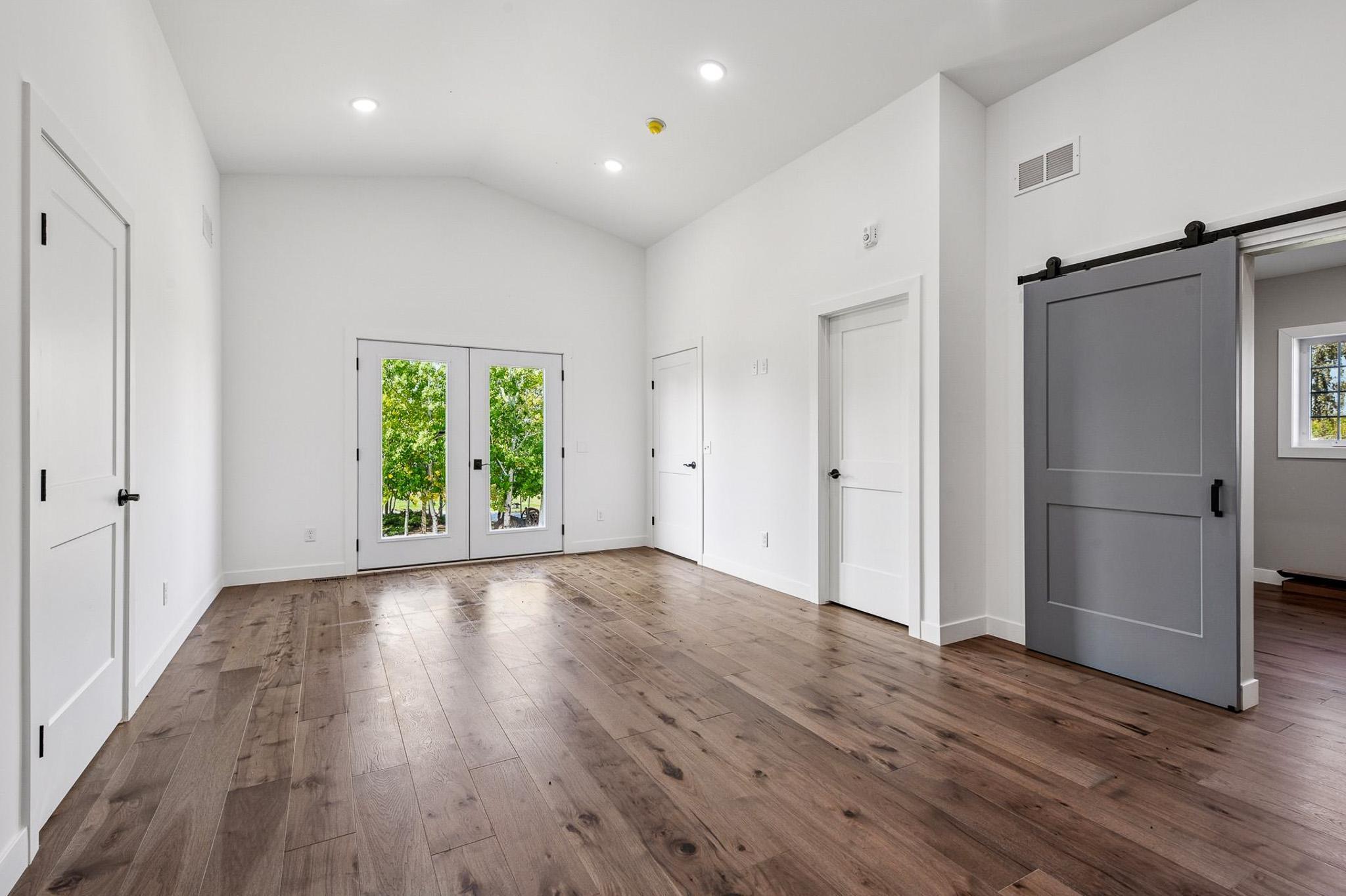 9685 County Road 13 SE