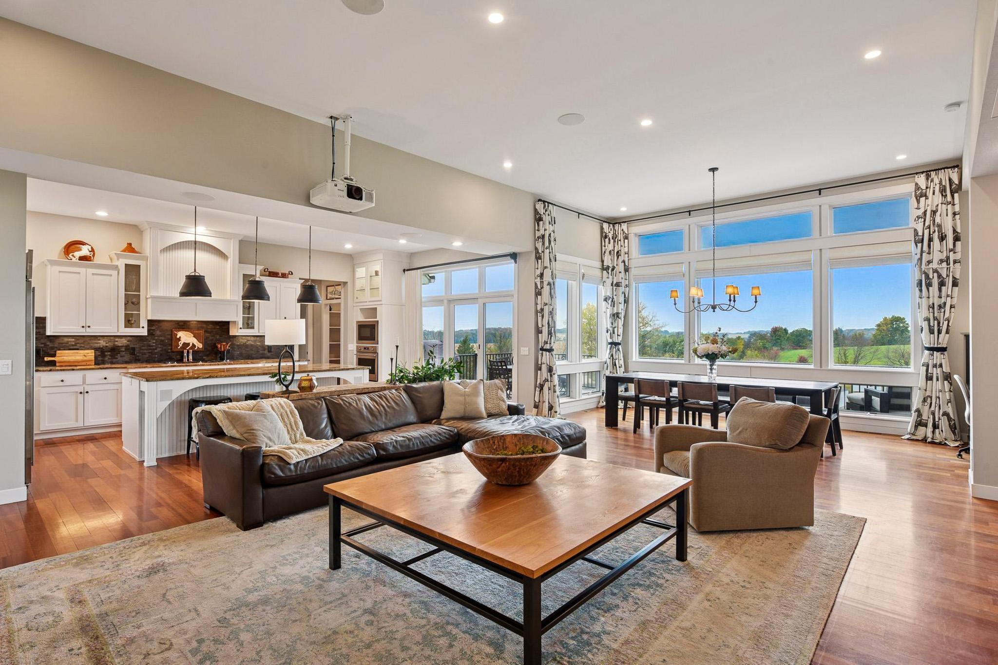 9685 County Road 13 SE