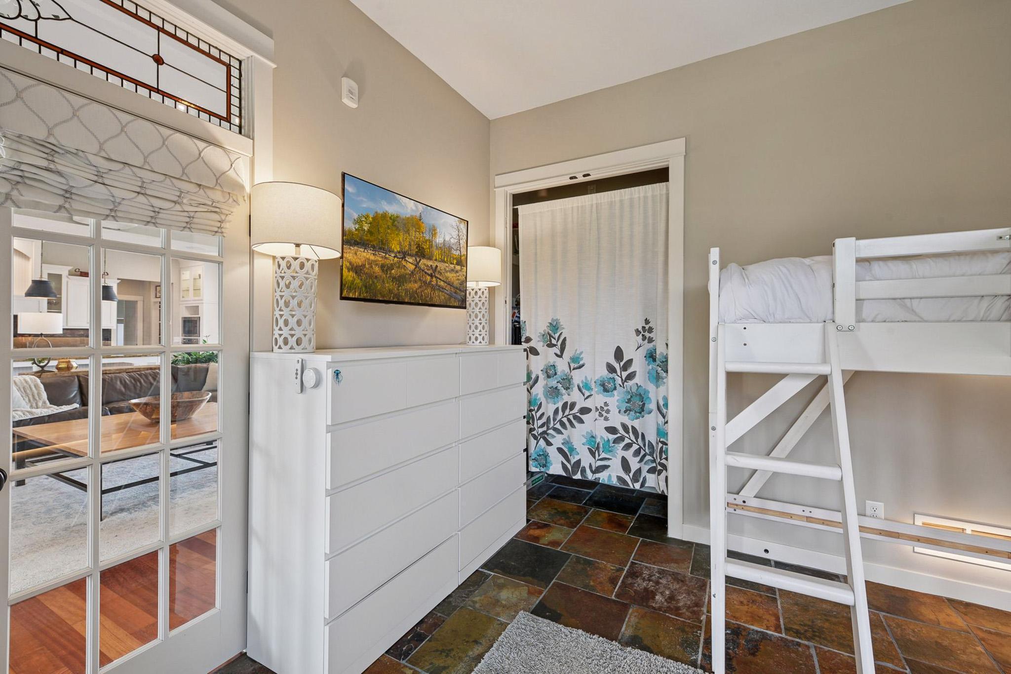 9685 County Road 13 SE