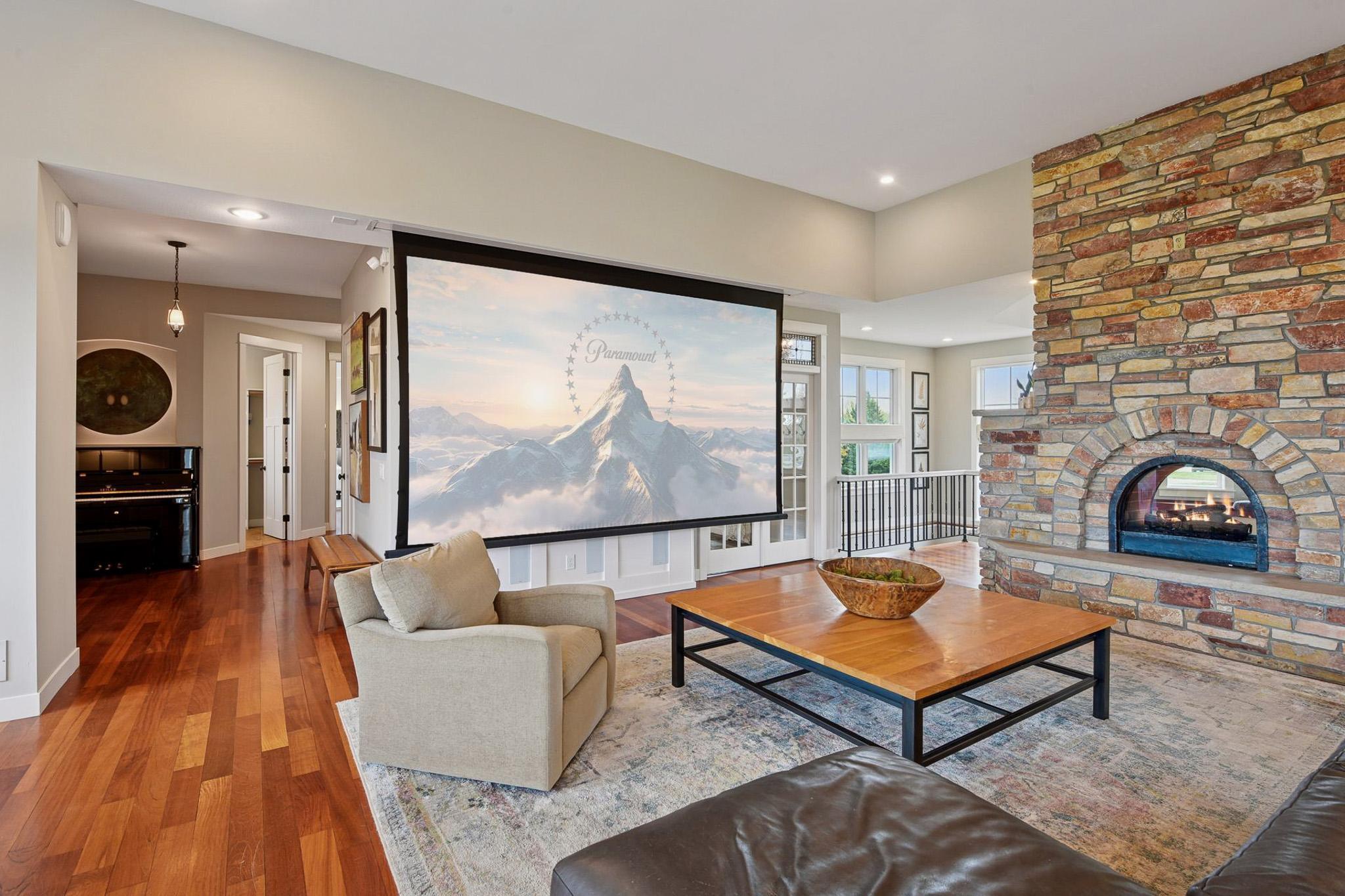 9685 County Road 13 SE