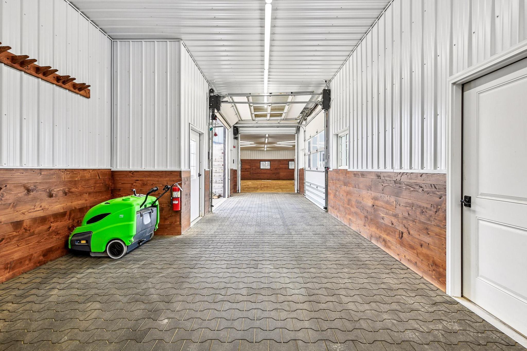 9685 County Road 13 SE