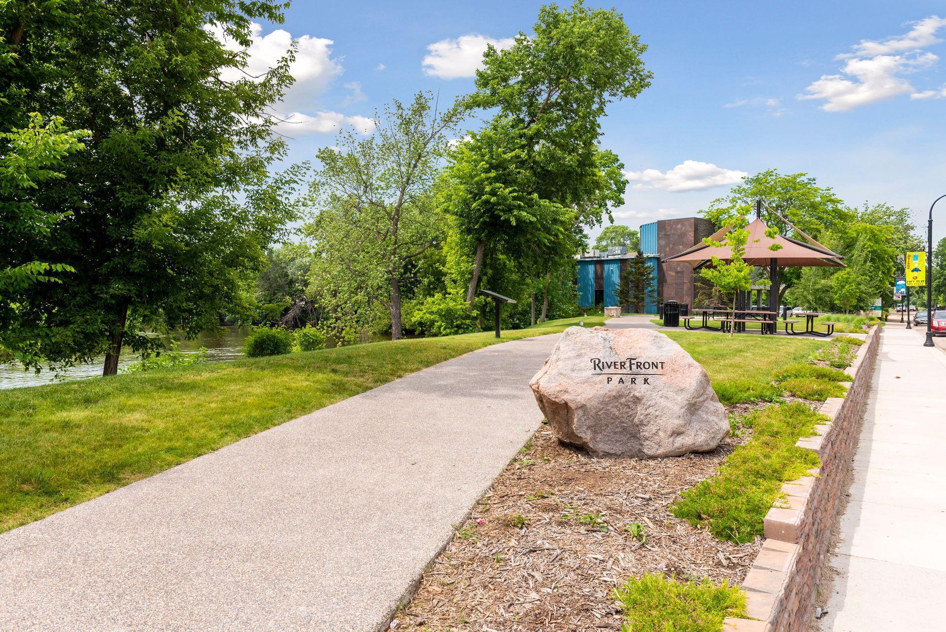 9685 County Road 13 SE