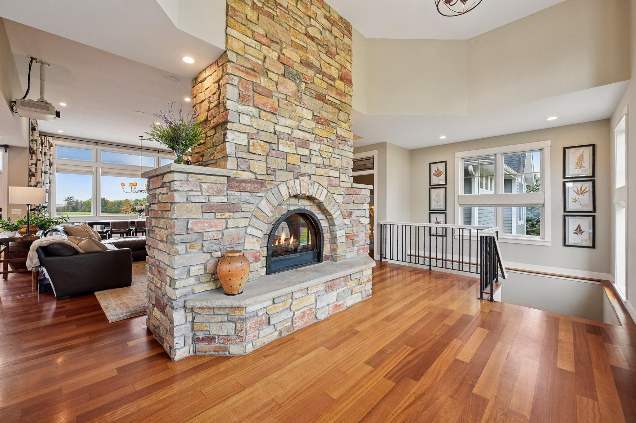 9685 County Road 13 SE