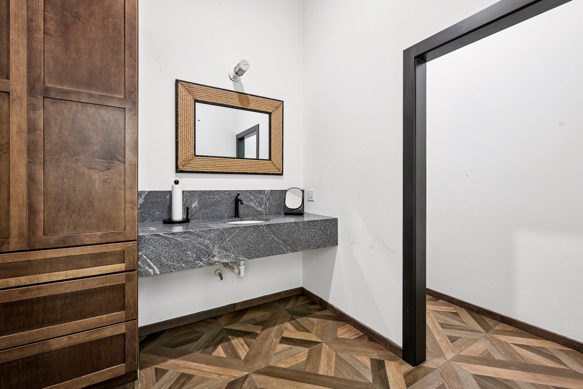 9685 County Road 13 SE