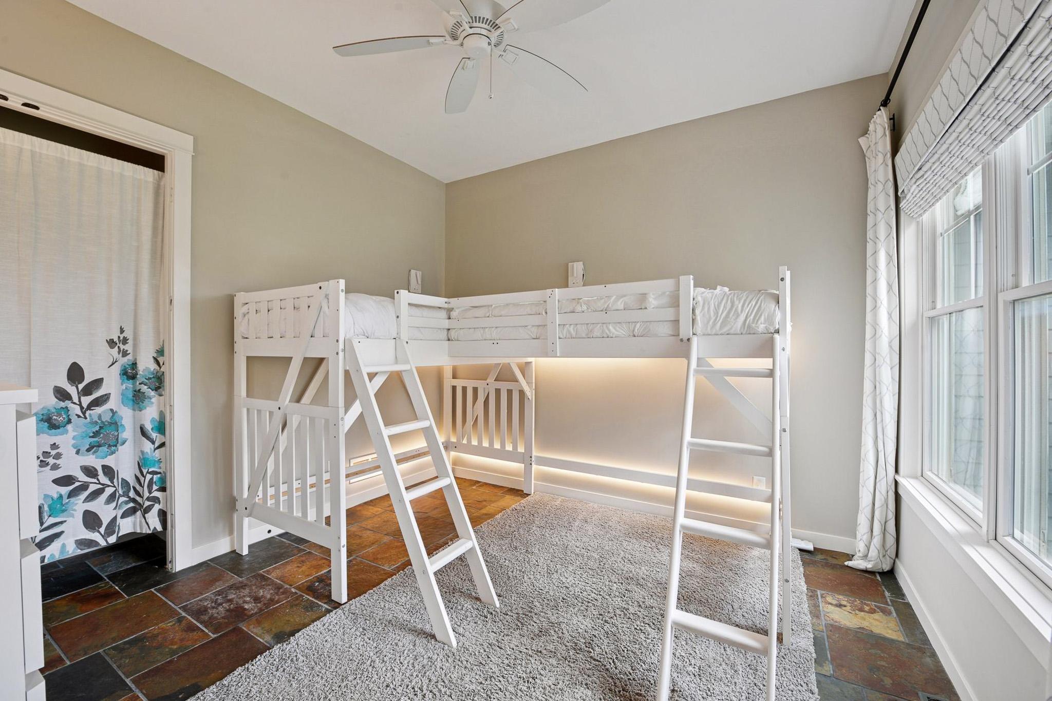 9685 County Road 13 SE