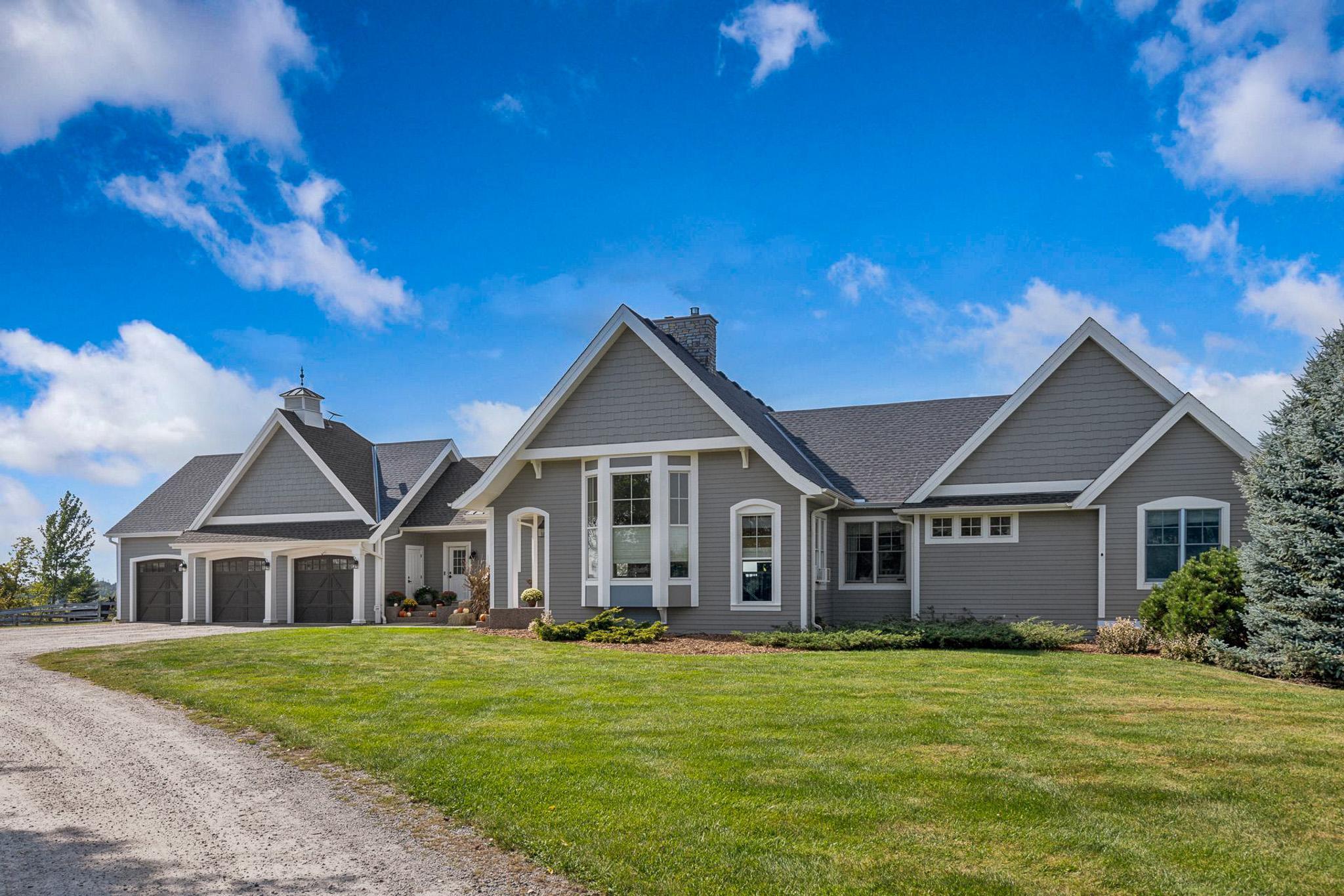 9685 County Road 13 SE