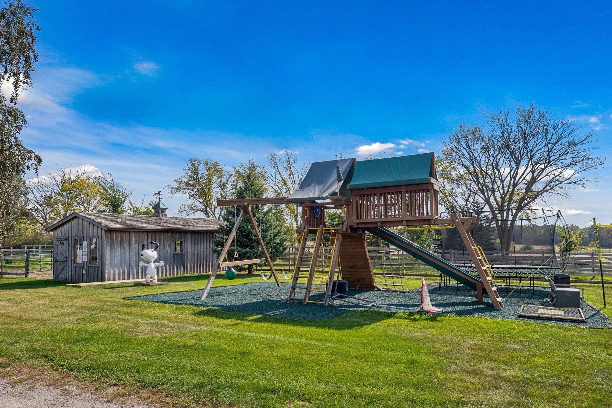 9685 County Road 13 SE