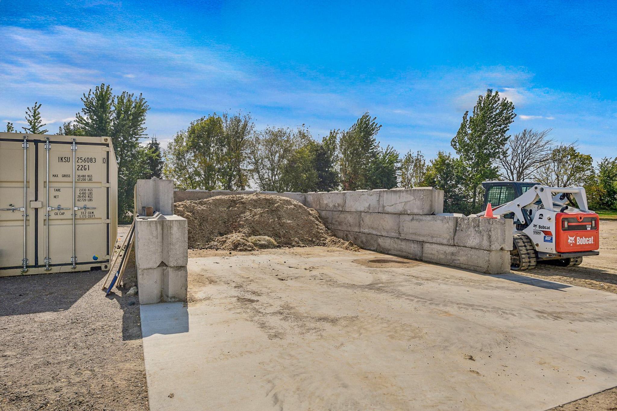 9685 County Road 13 SE