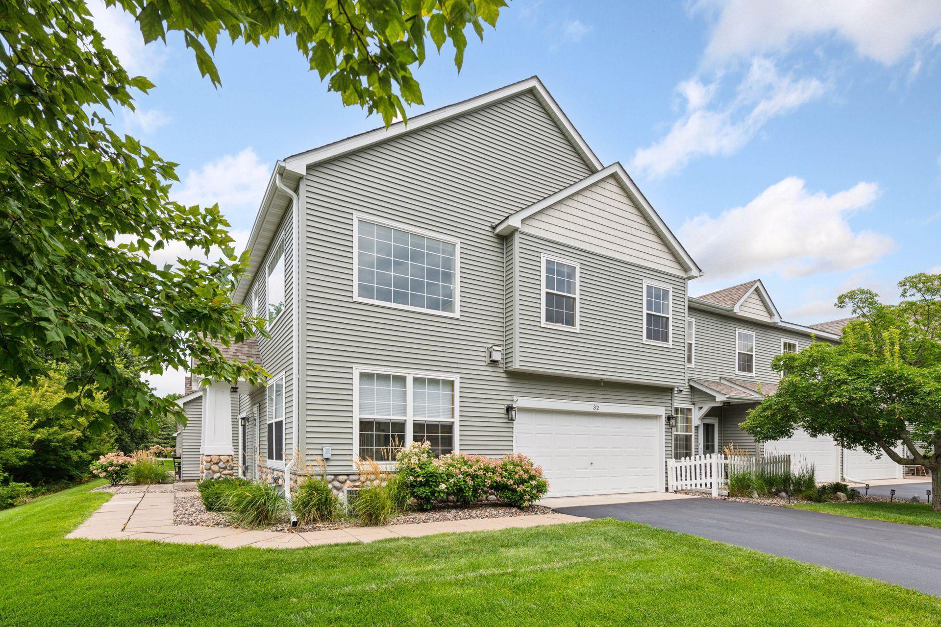 3615 Lawndale Lane N Unit: 32