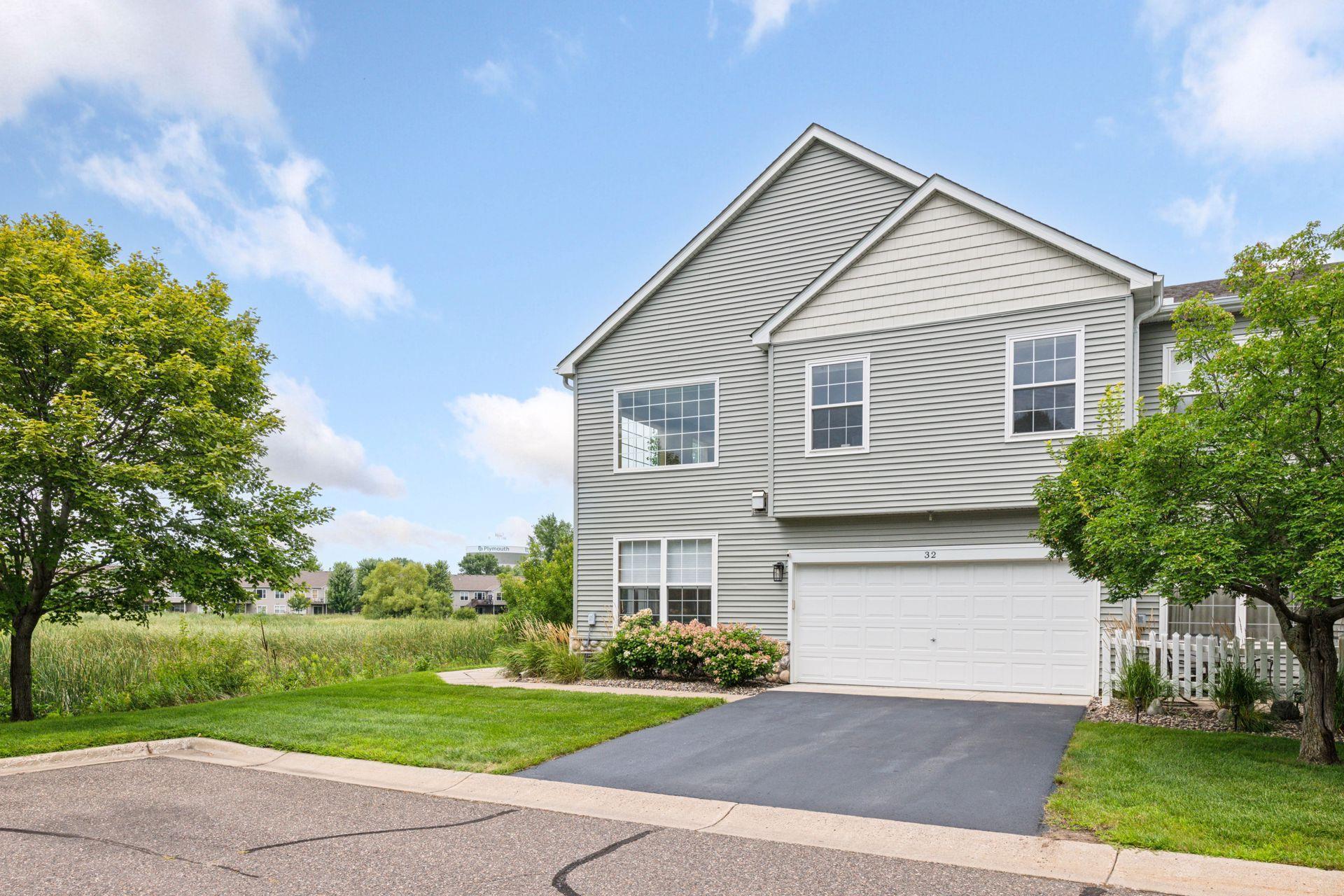 3615 Lawndale Lane N Unit: 32