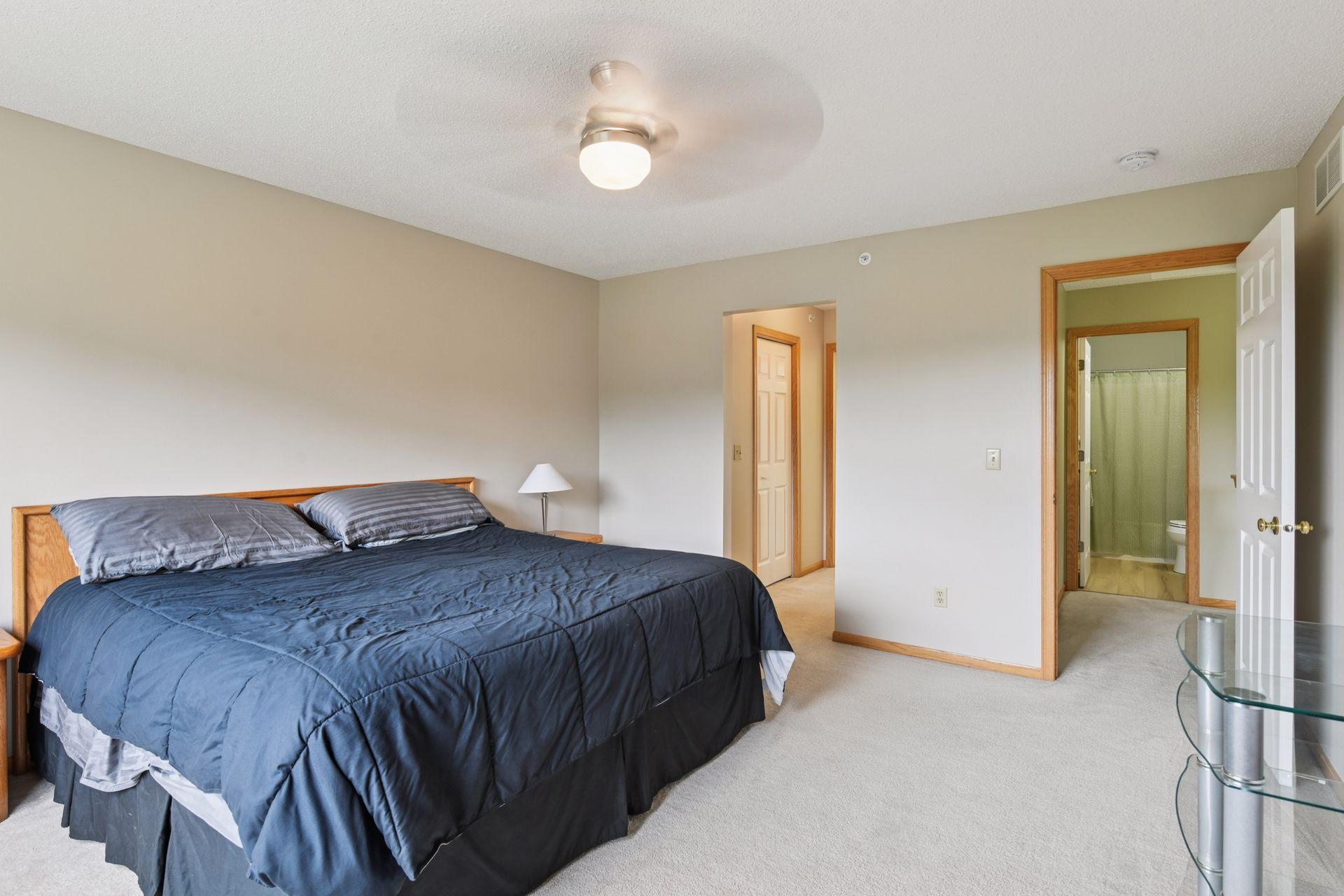 3615 Lawndale Lane N Unit: 32