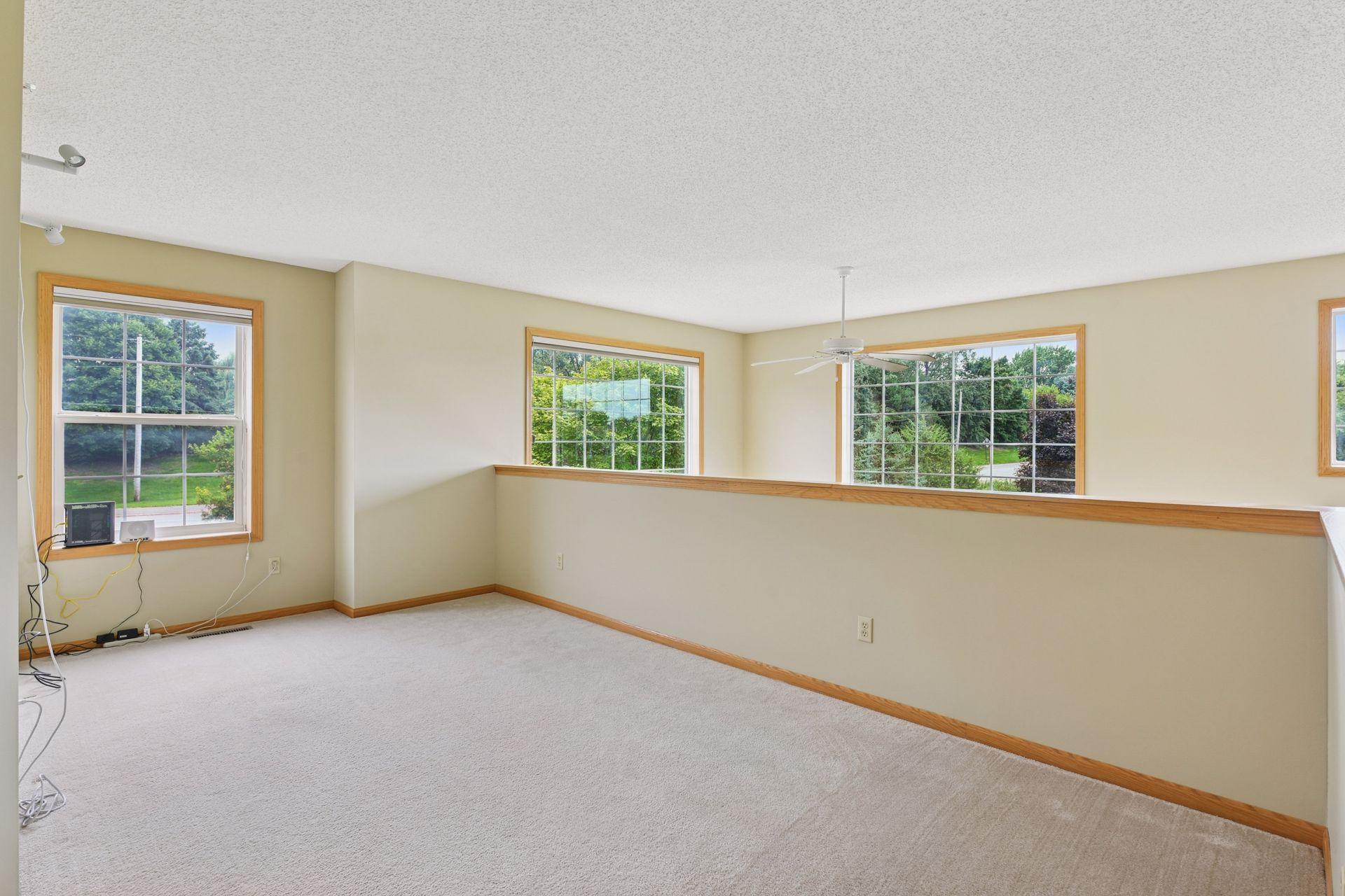 3615 Lawndale Lane N Unit: 32