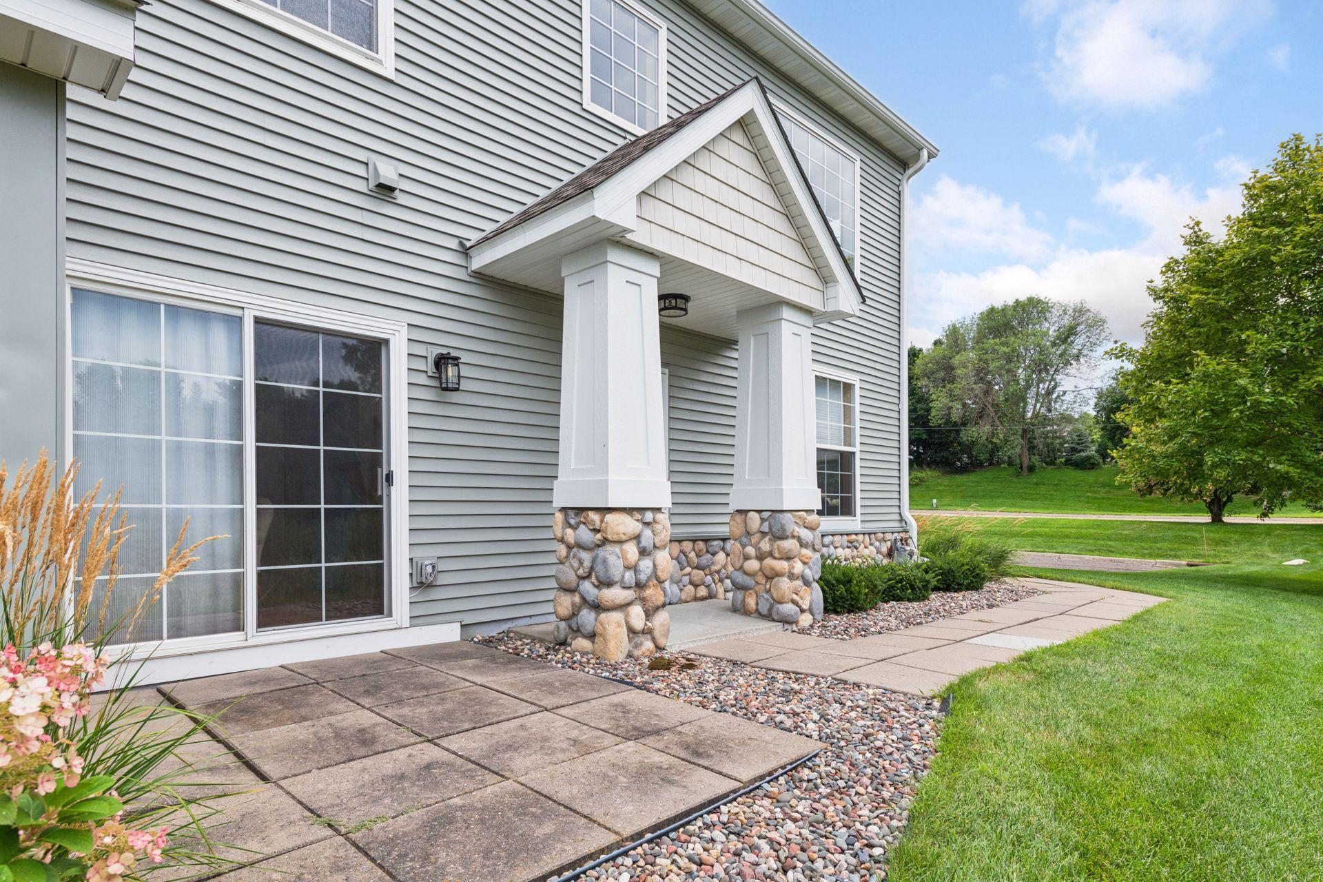 3615 Lawndale Lane N Unit: 32