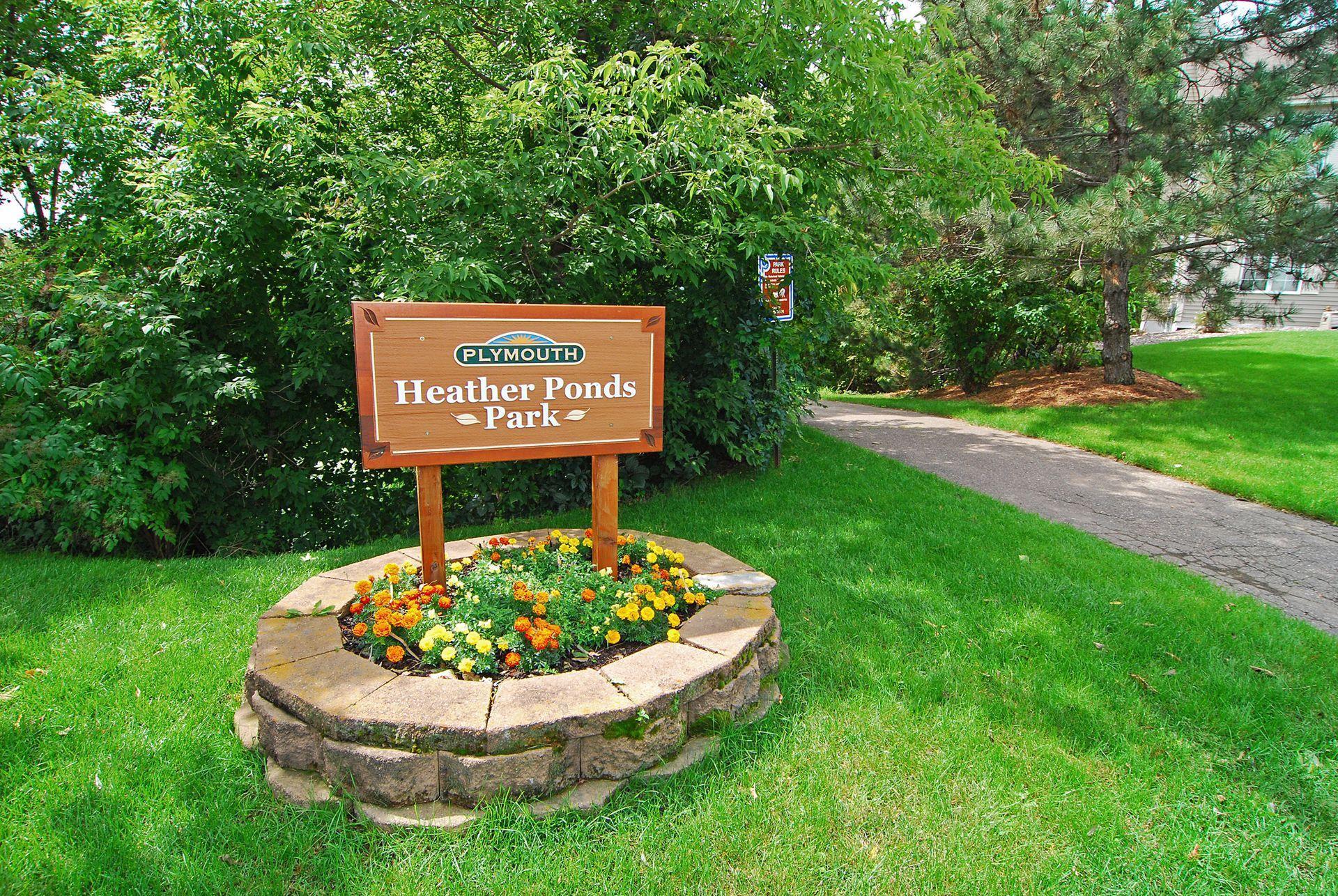 3615 Lawndale Lane N Unit: 32