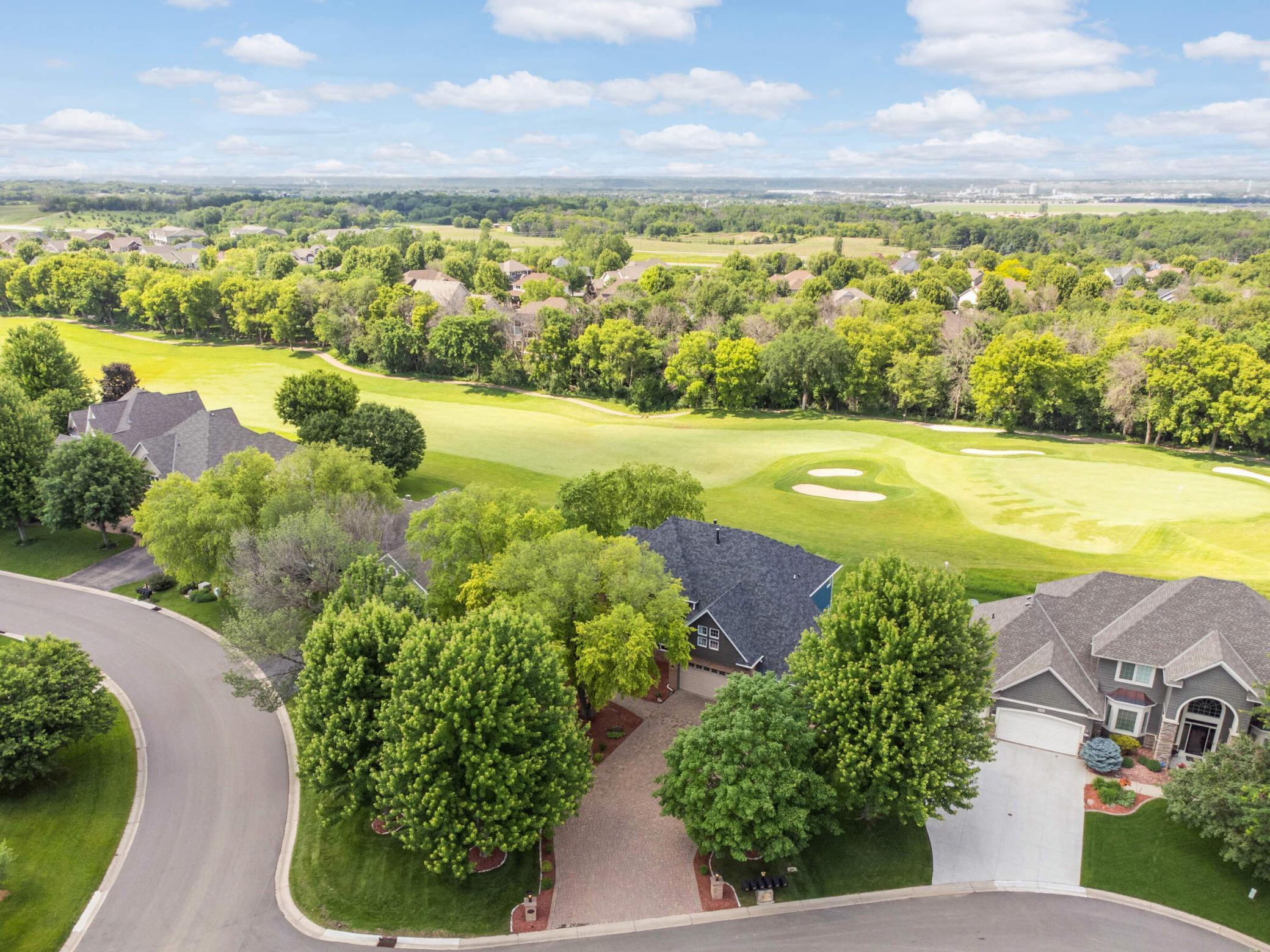 2896 Fox Trail NW