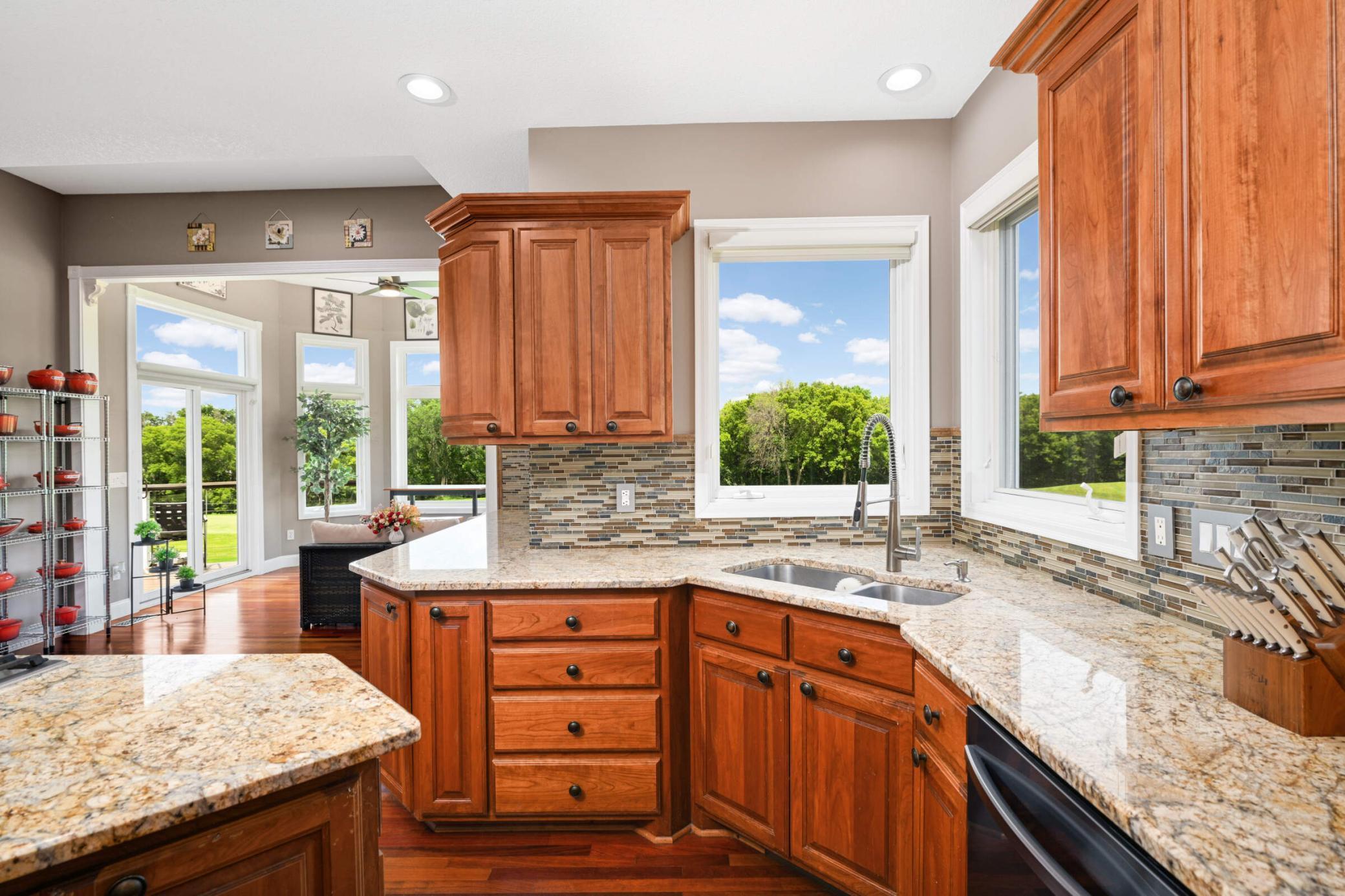2896 Fox Trail NW