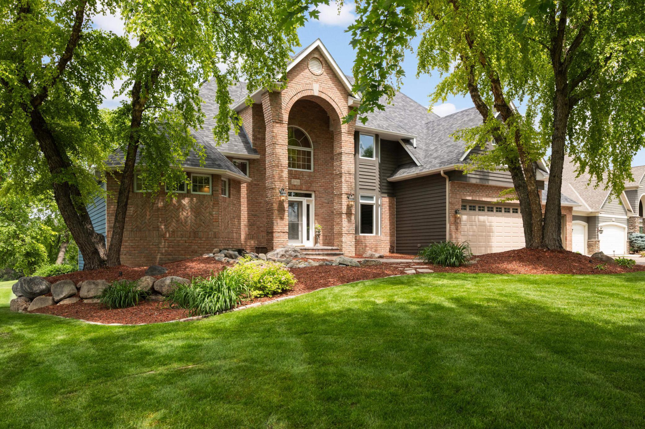 2896 Fox Trail NW
