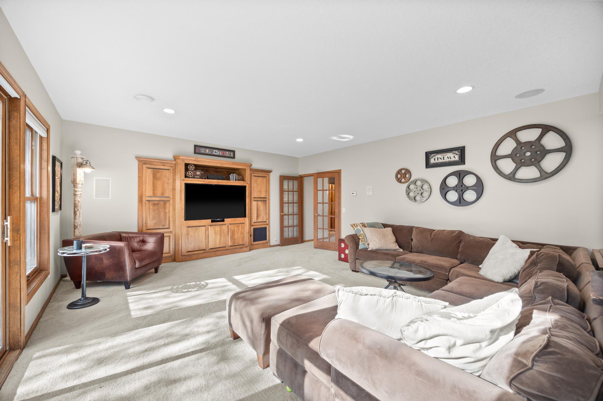 8787 Ridge Ponds Lane