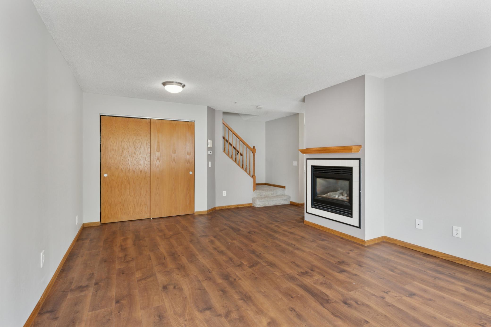 8990 Scarlet Globe Drive