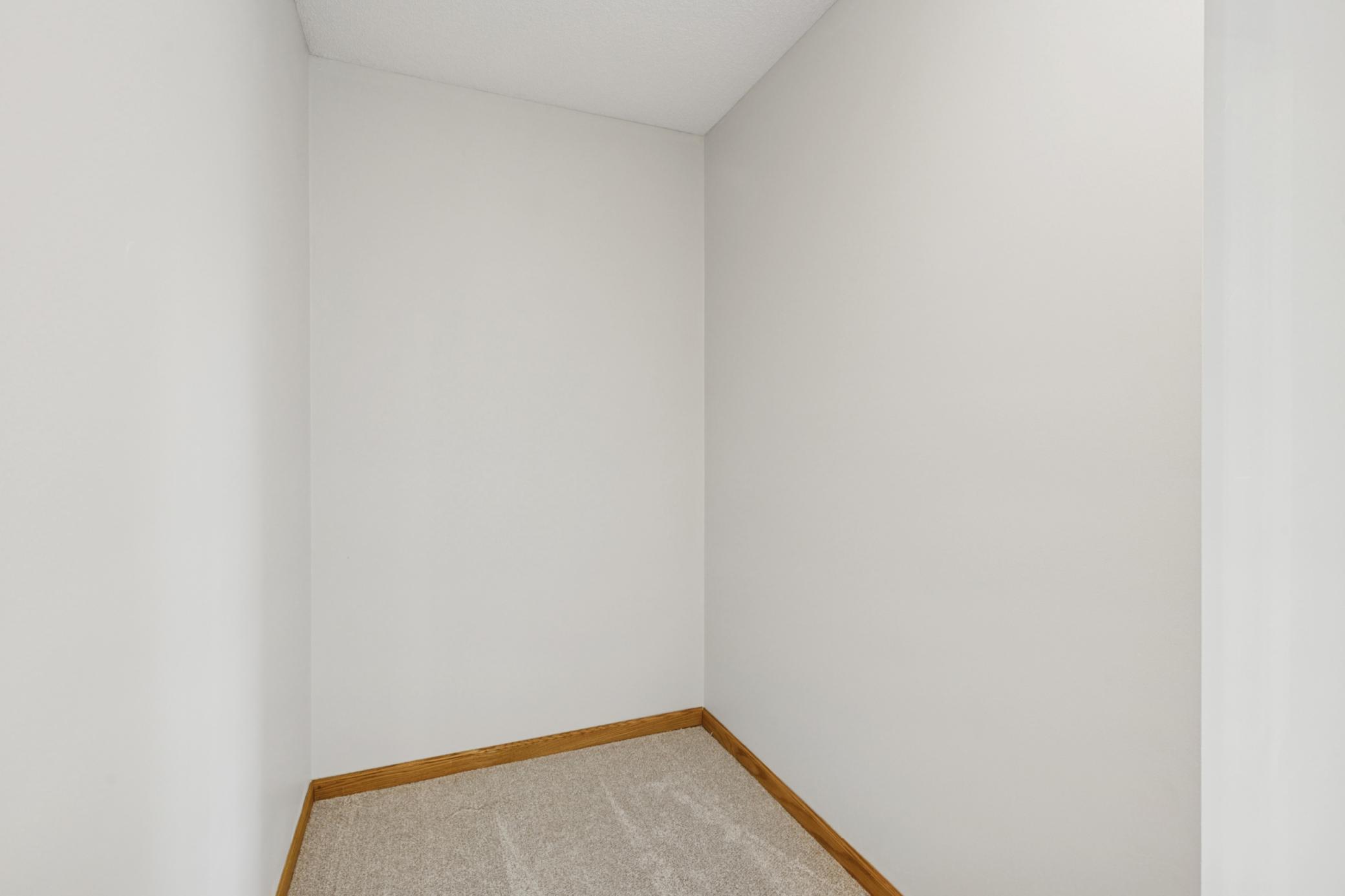 8990 Scarlet Globe Drive