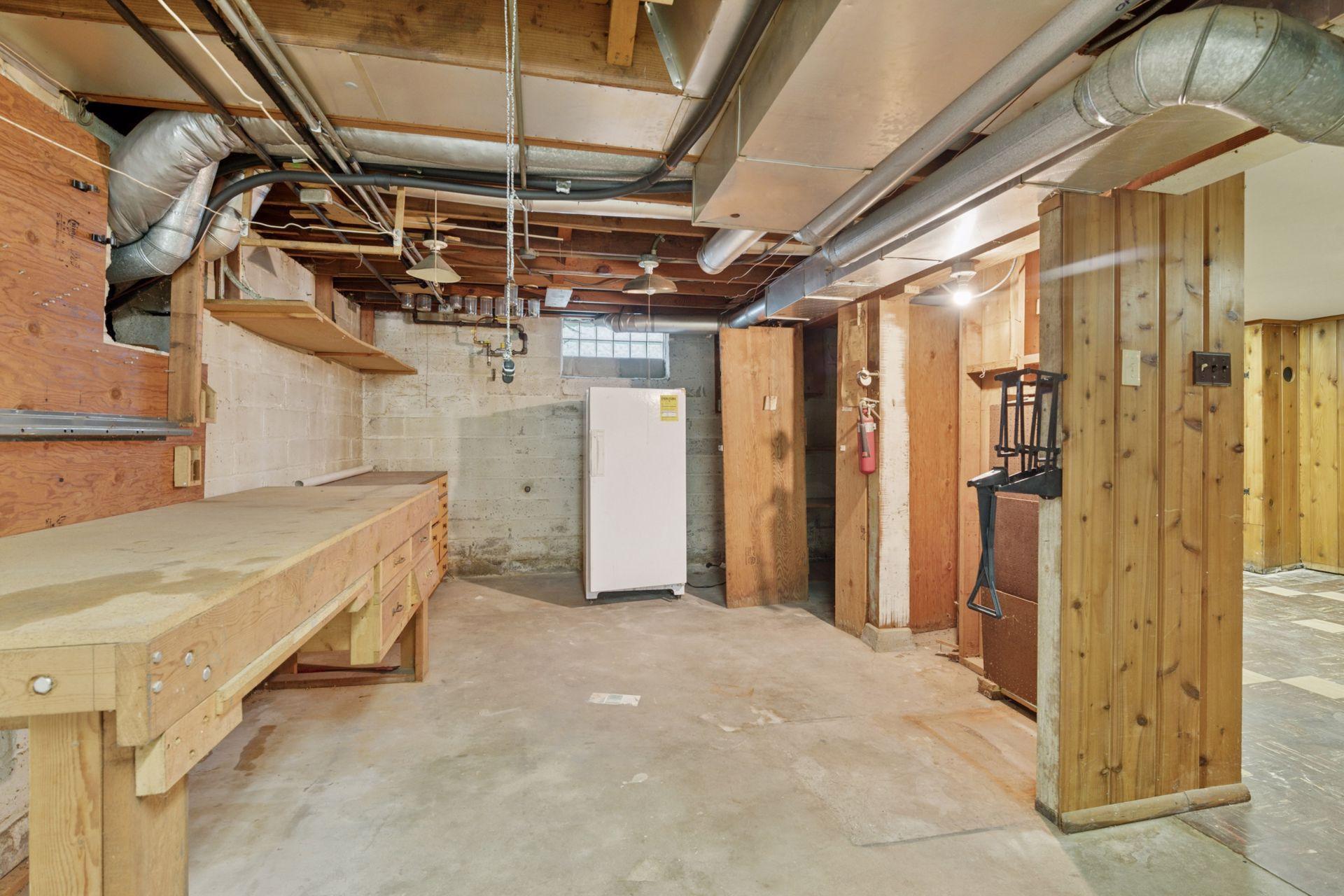 3916 Yosemite Avenue S