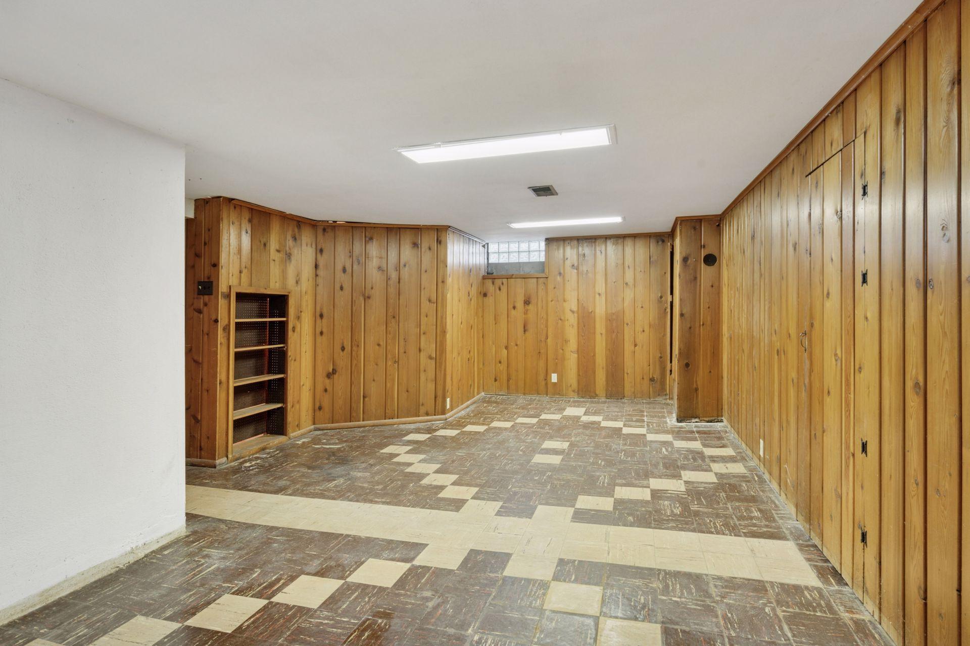 3916 Yosemite Avenue S