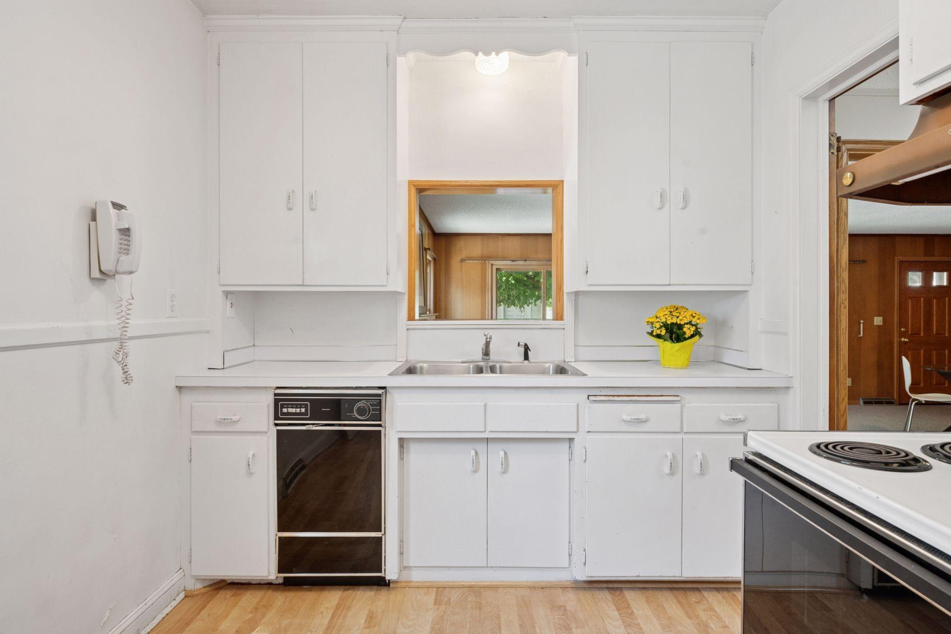 3916 Yosemite Avenue S