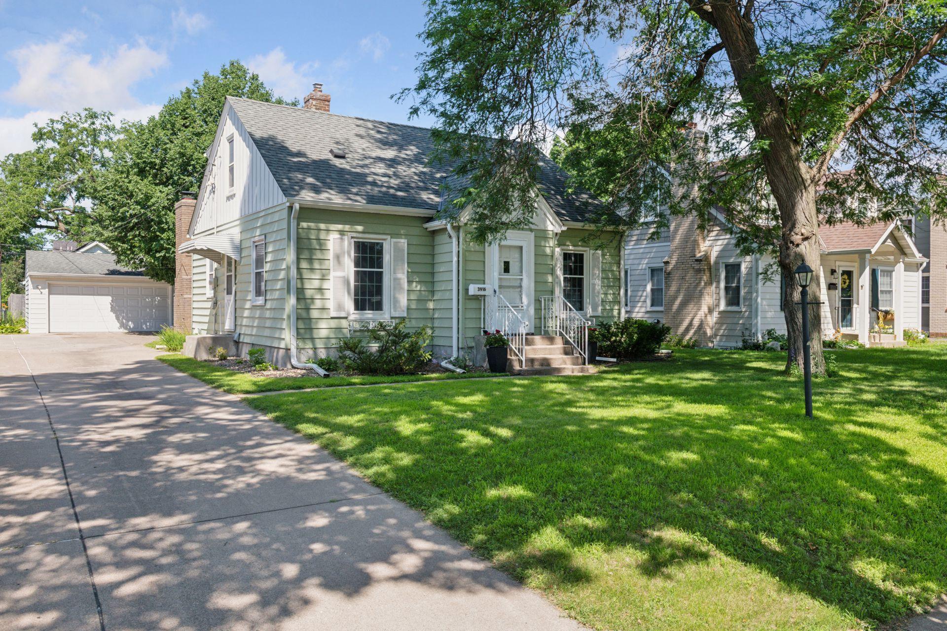 3916 Yosemite Avenue S