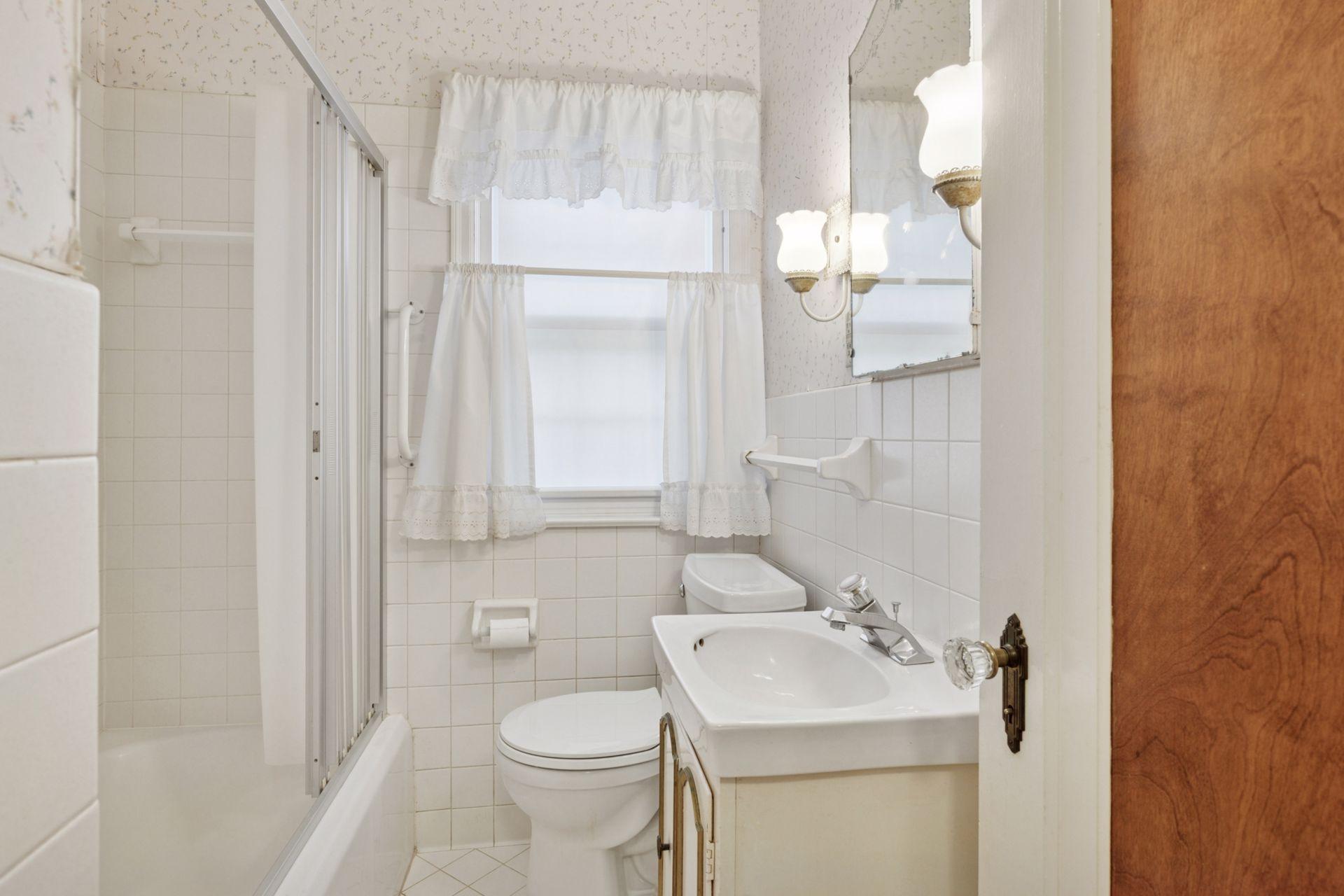 3916 Yosemite Avenue S