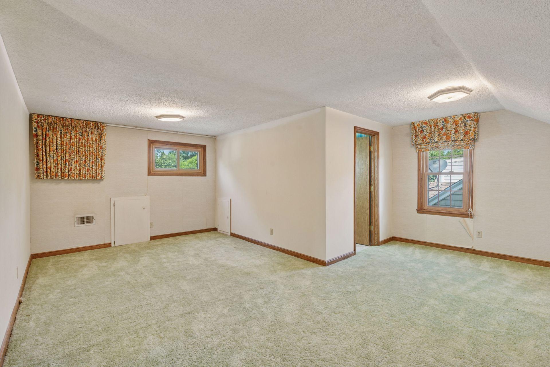 3916 Yosemite Avenue S