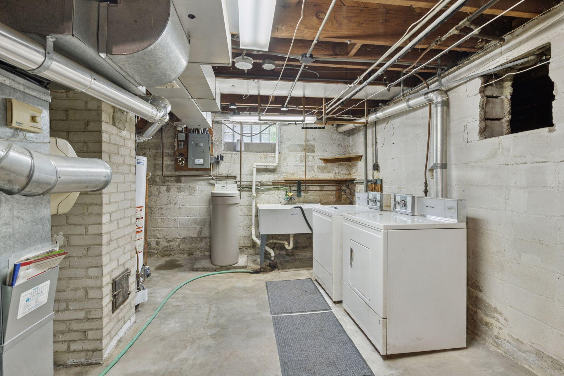 3916 Yosemite Avenue S