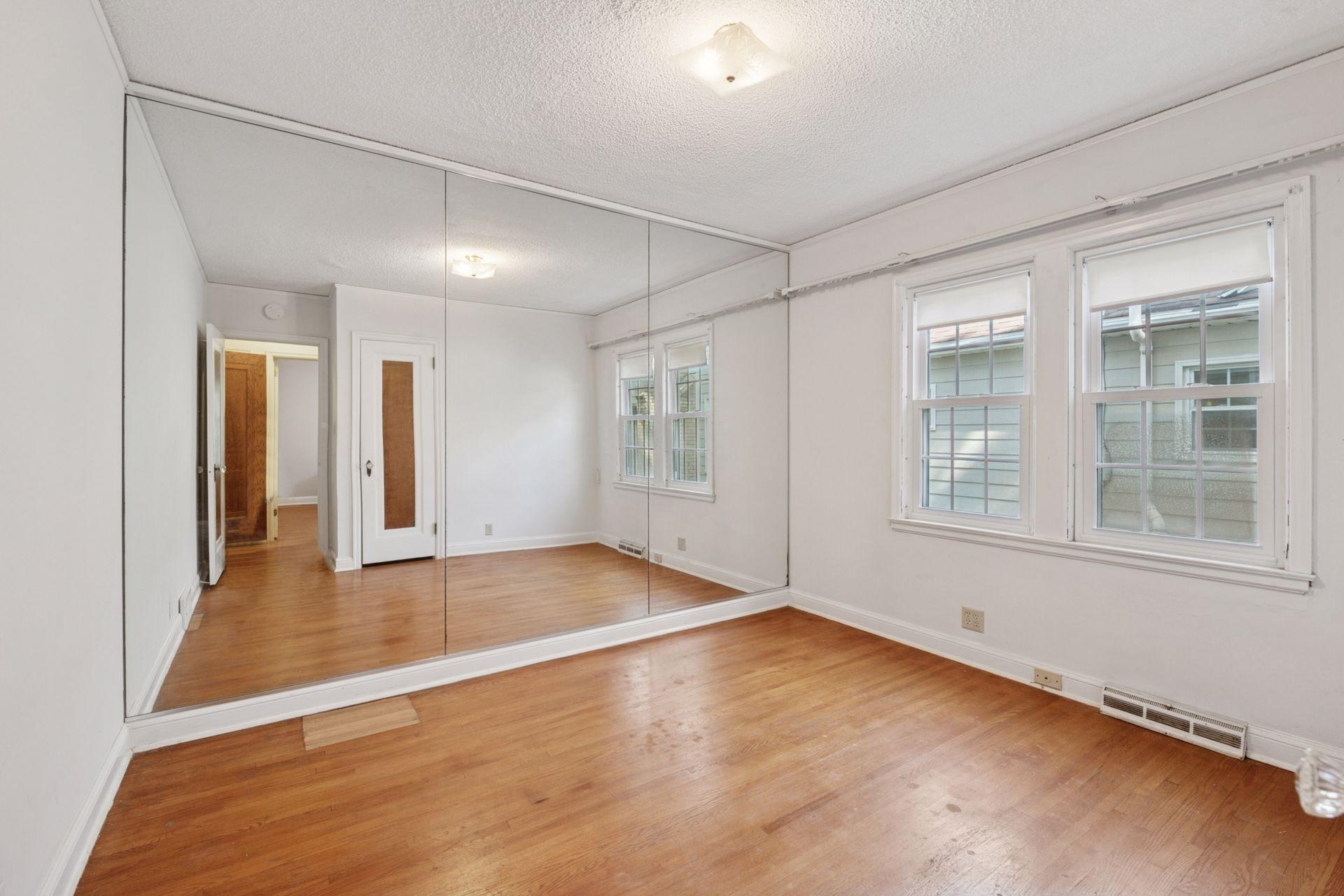 3916 Yosemite Avenue S