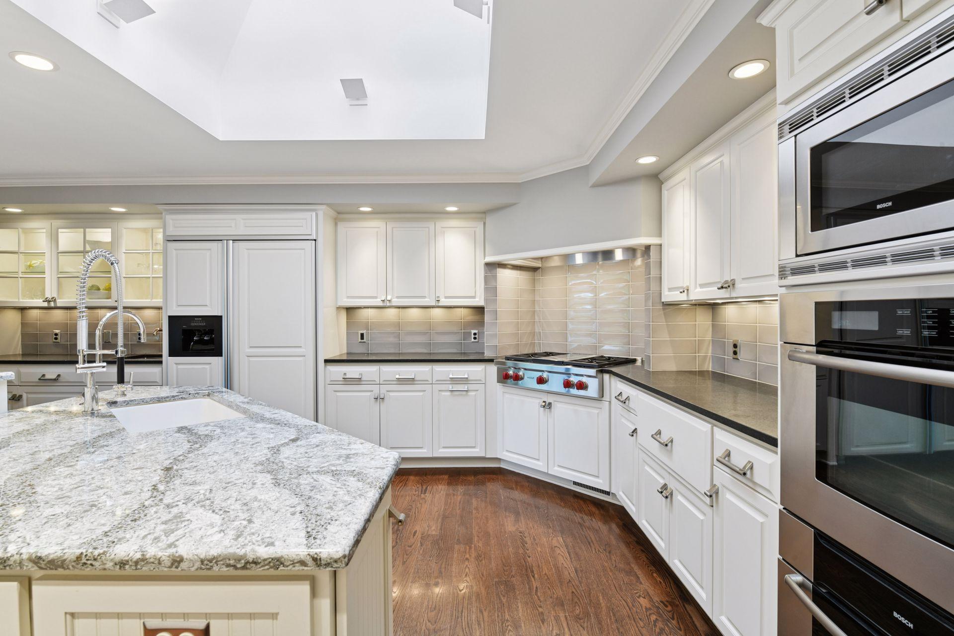 3135 N Shore Drive