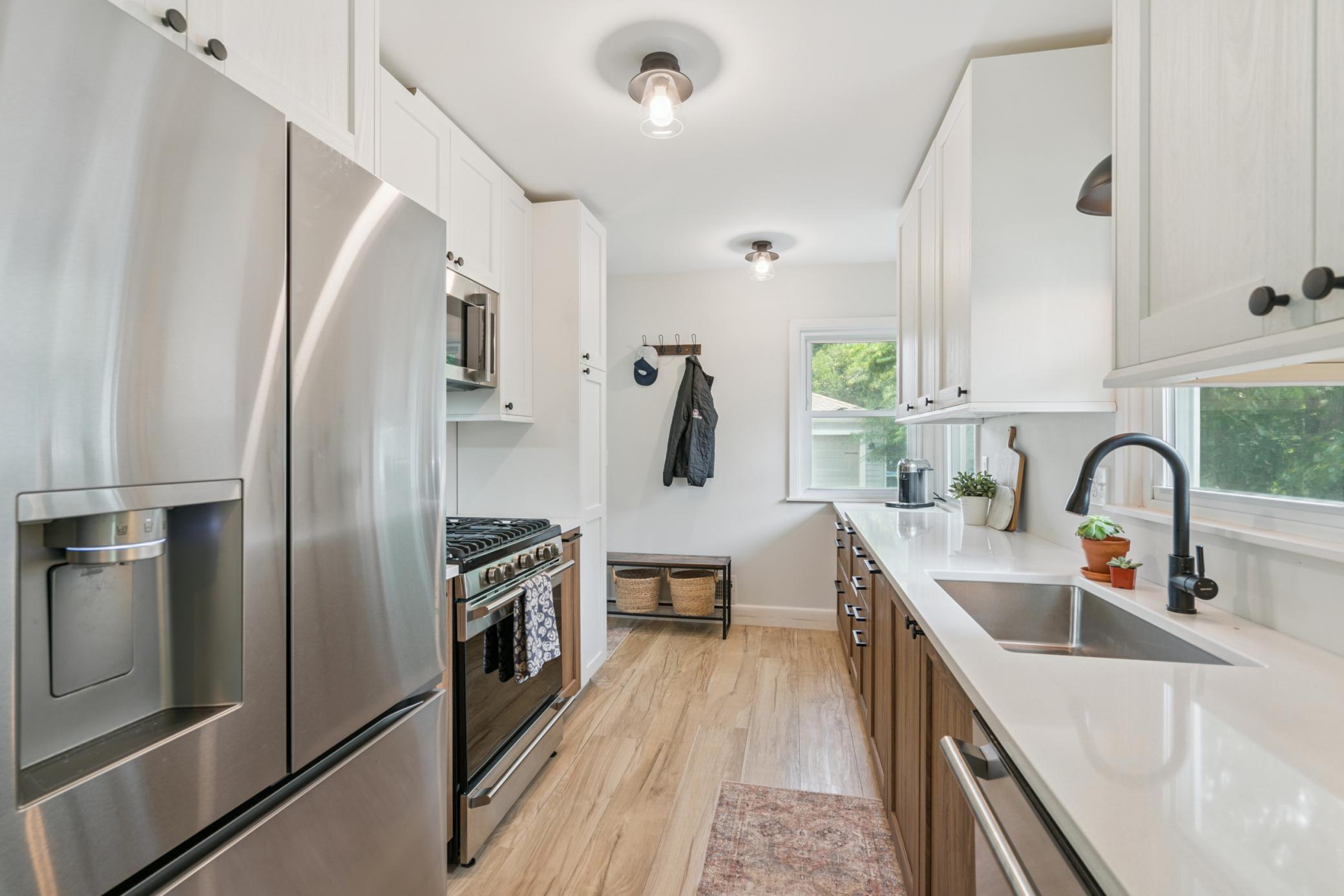 1841 Oregon Avenue S