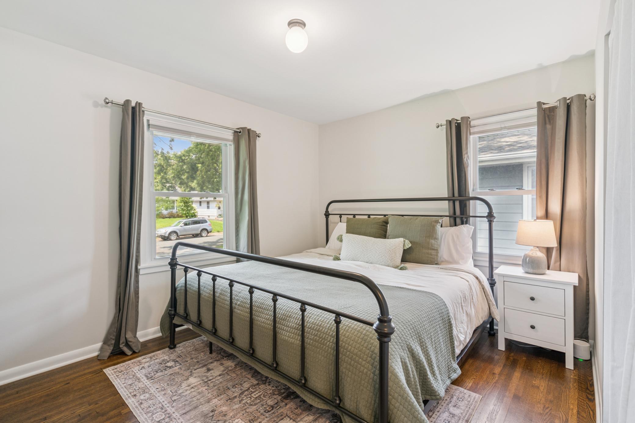 1841 Oregon Avenue S