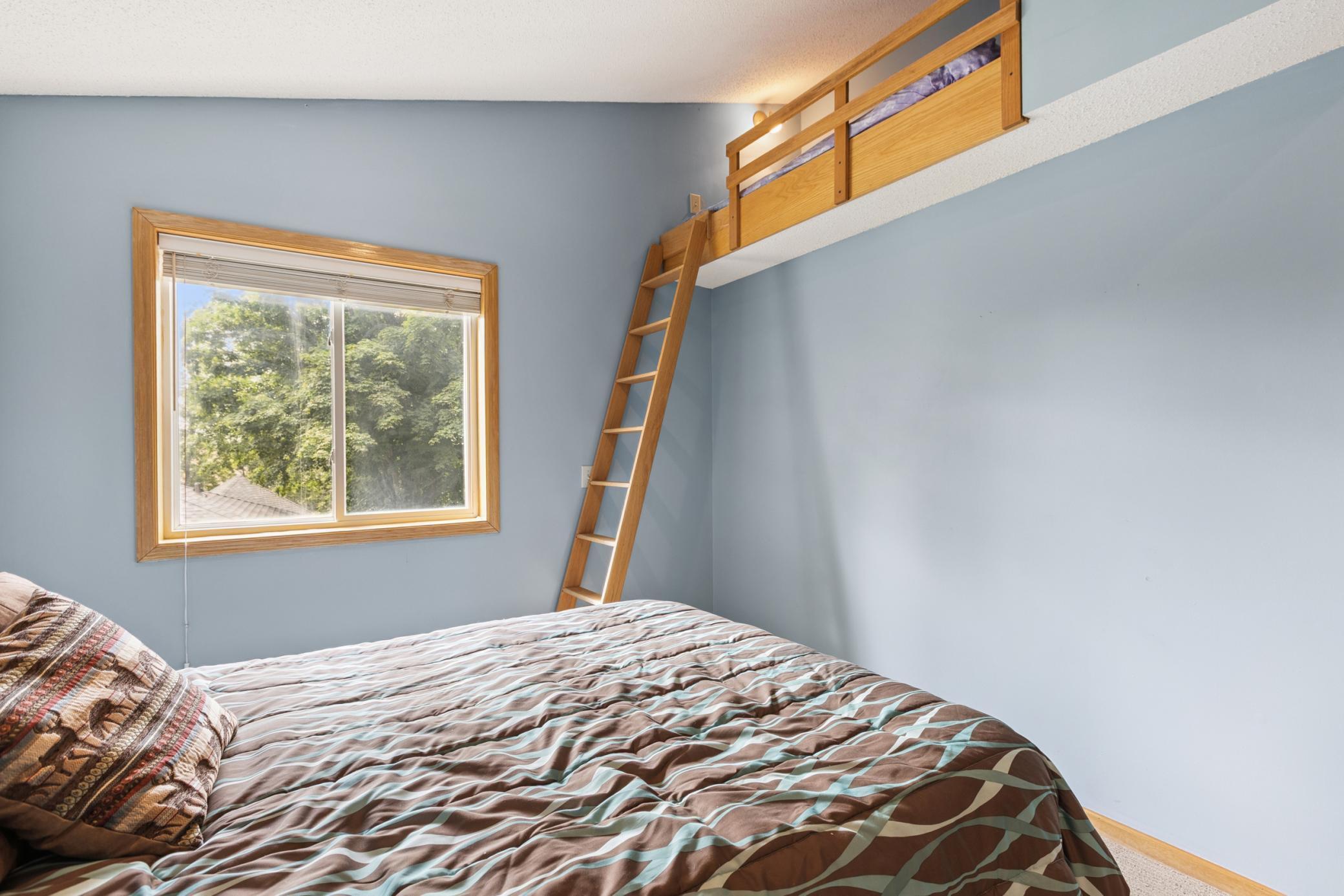 18816 Boston Street NW