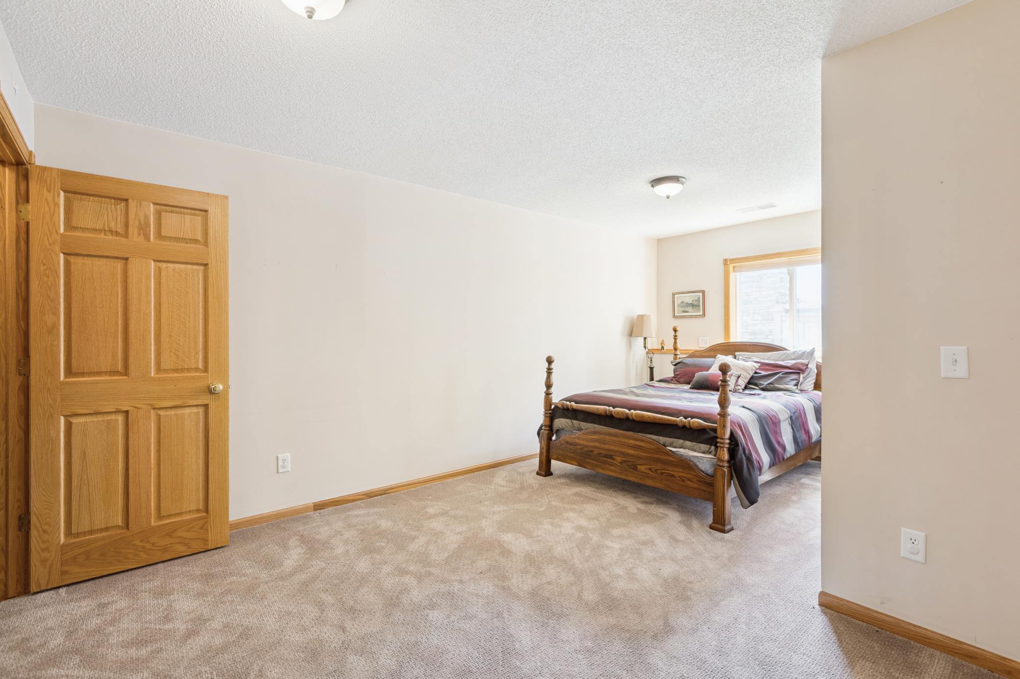 18816 Boston Street NW