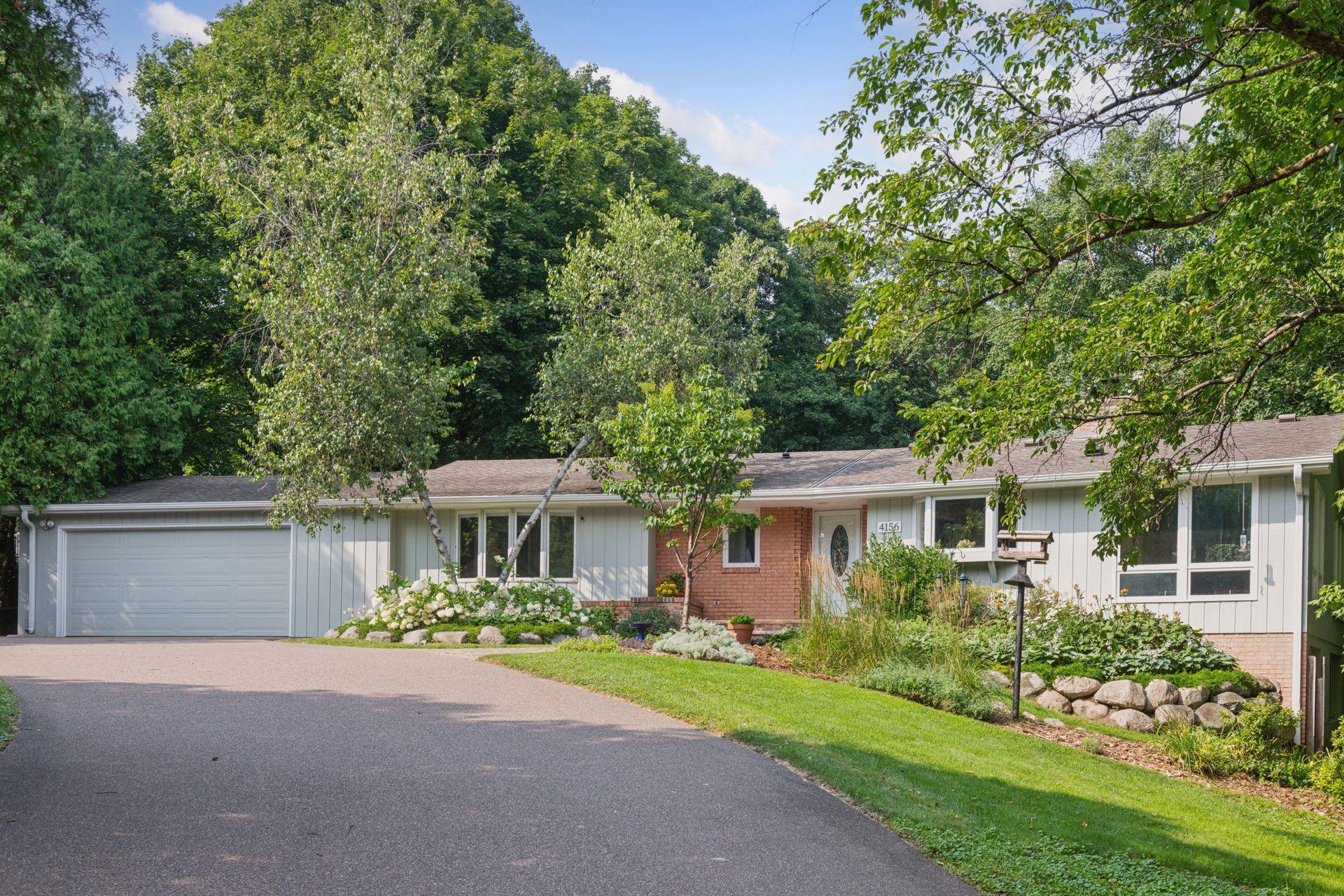 4156 Hillcrest Lane