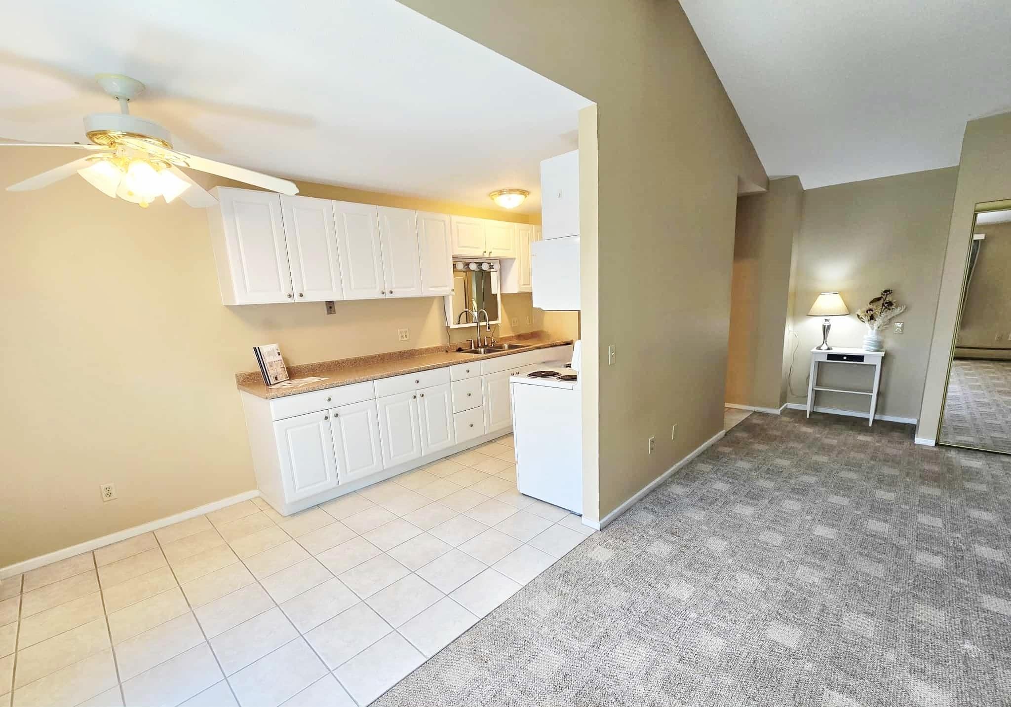 704 Old Settlers Trail Unit: 5