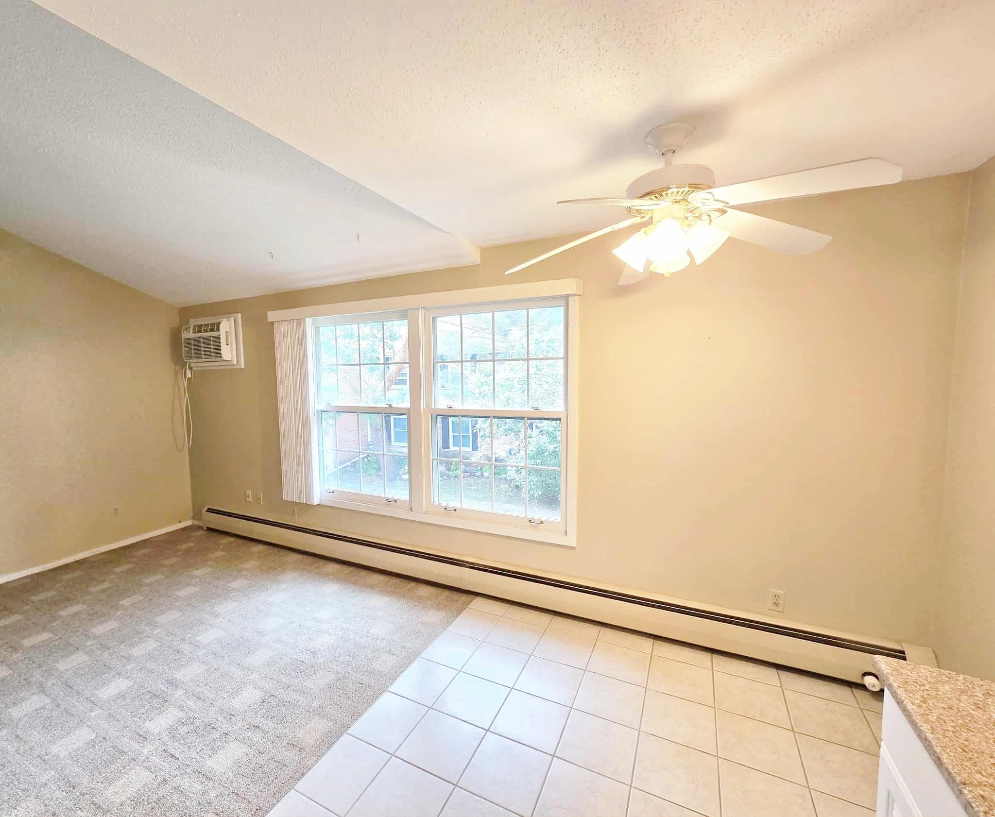 704 Old Settlers Trail Unit: 5