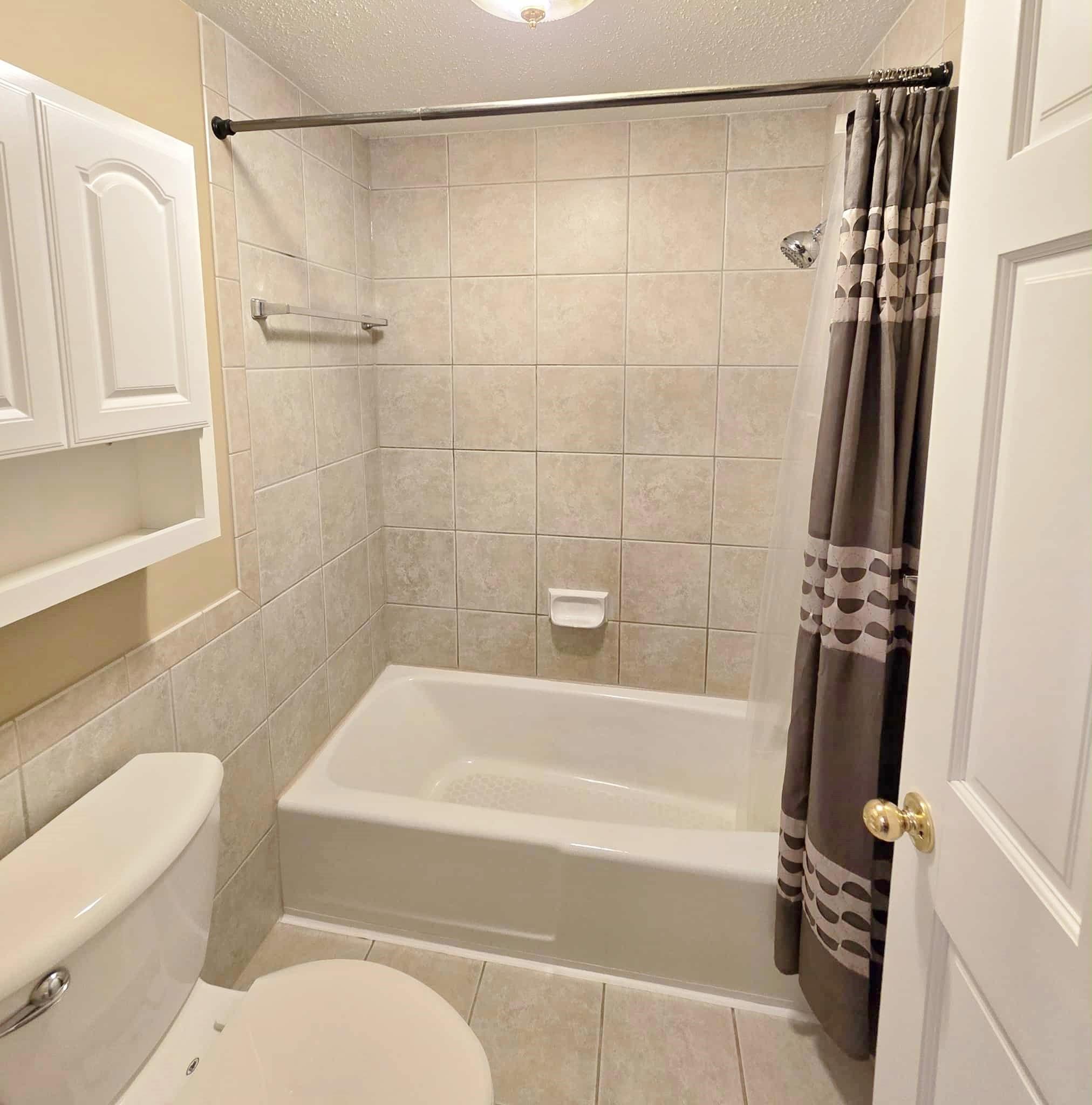 704 Old Settlers Trail Unit: 5