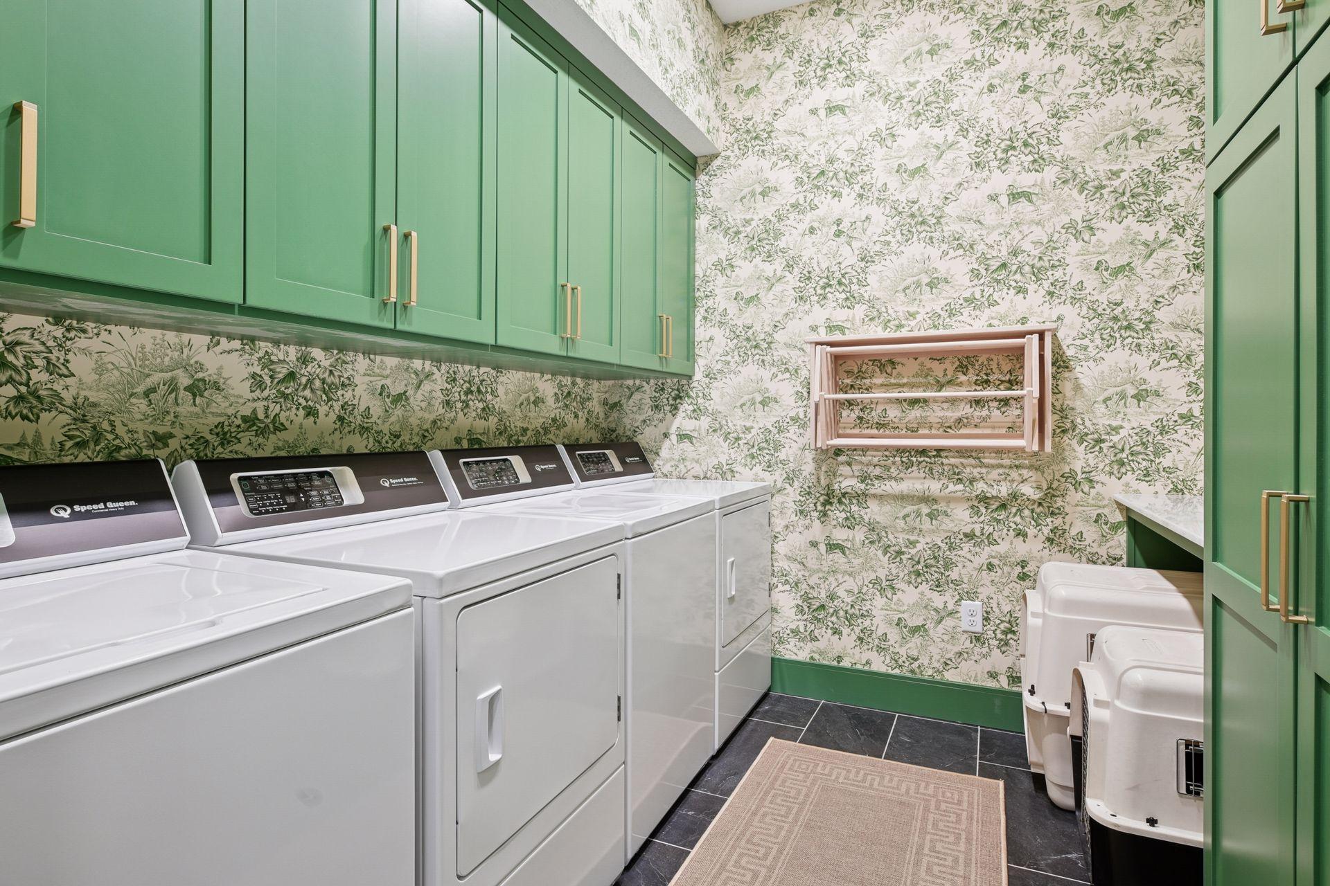 5112 S Lakeshore Drive