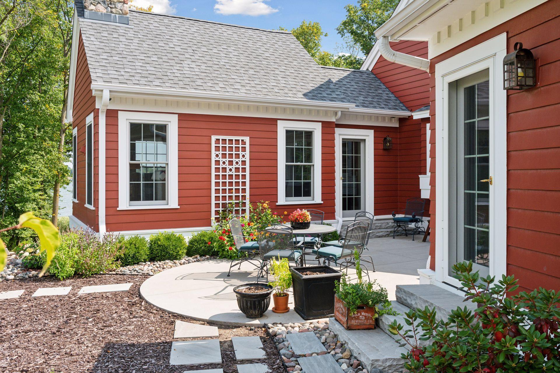 3698 Woodland Cove Parkway