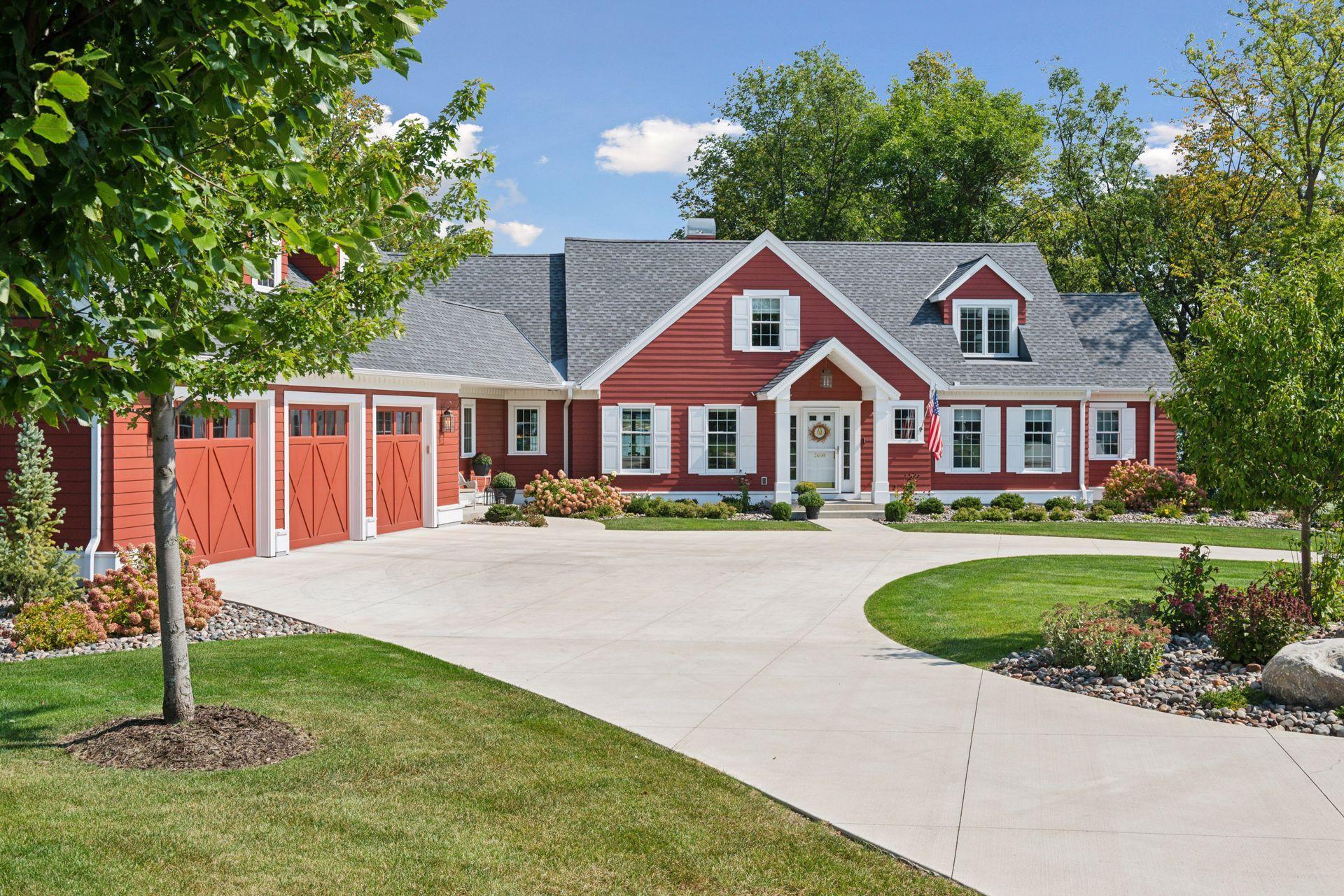 3698 Woodland Cove Parkway