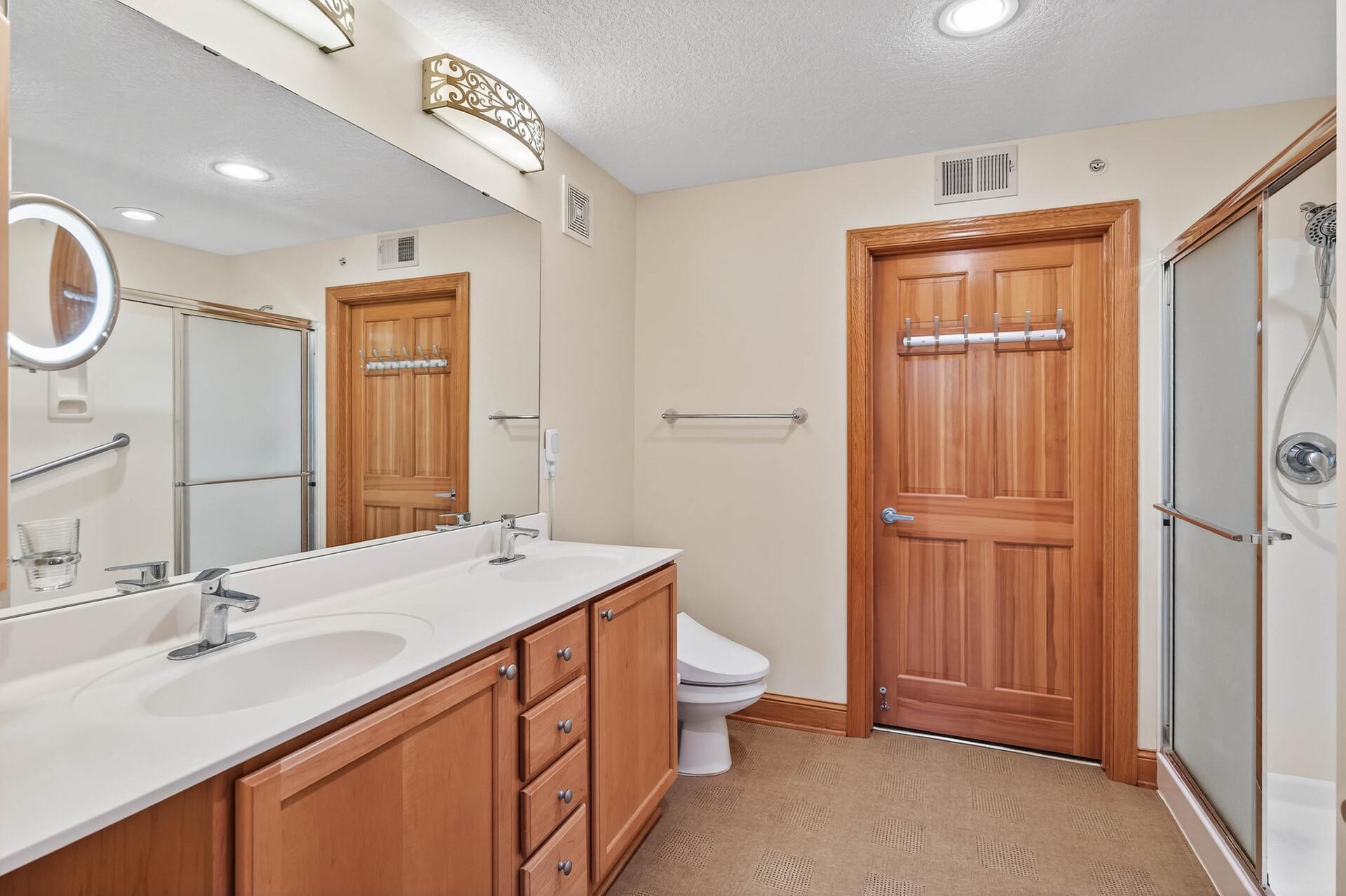 8317 Townsend Drive Unit: 215