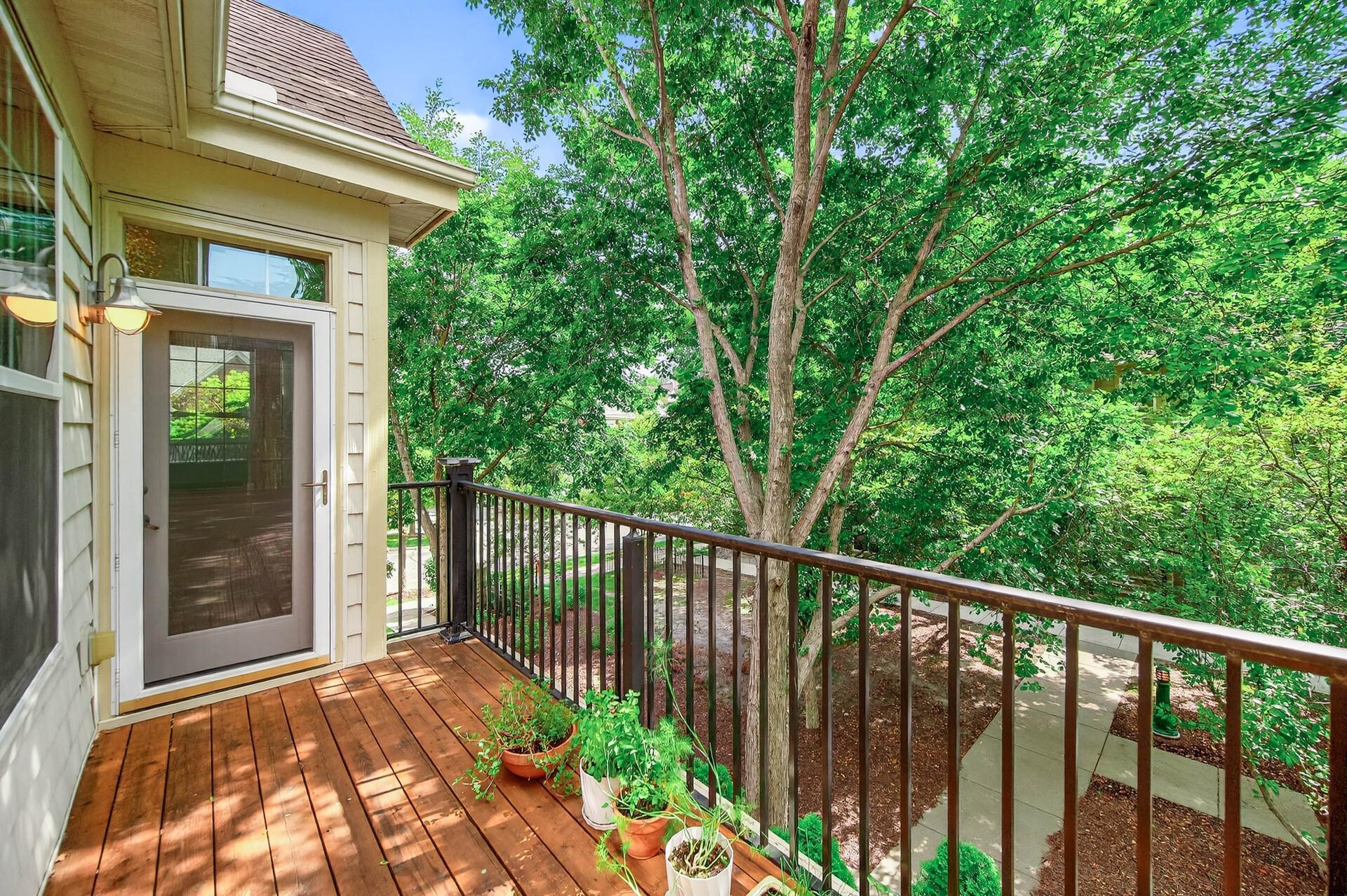 8317 Townsend Drive Unit: 215