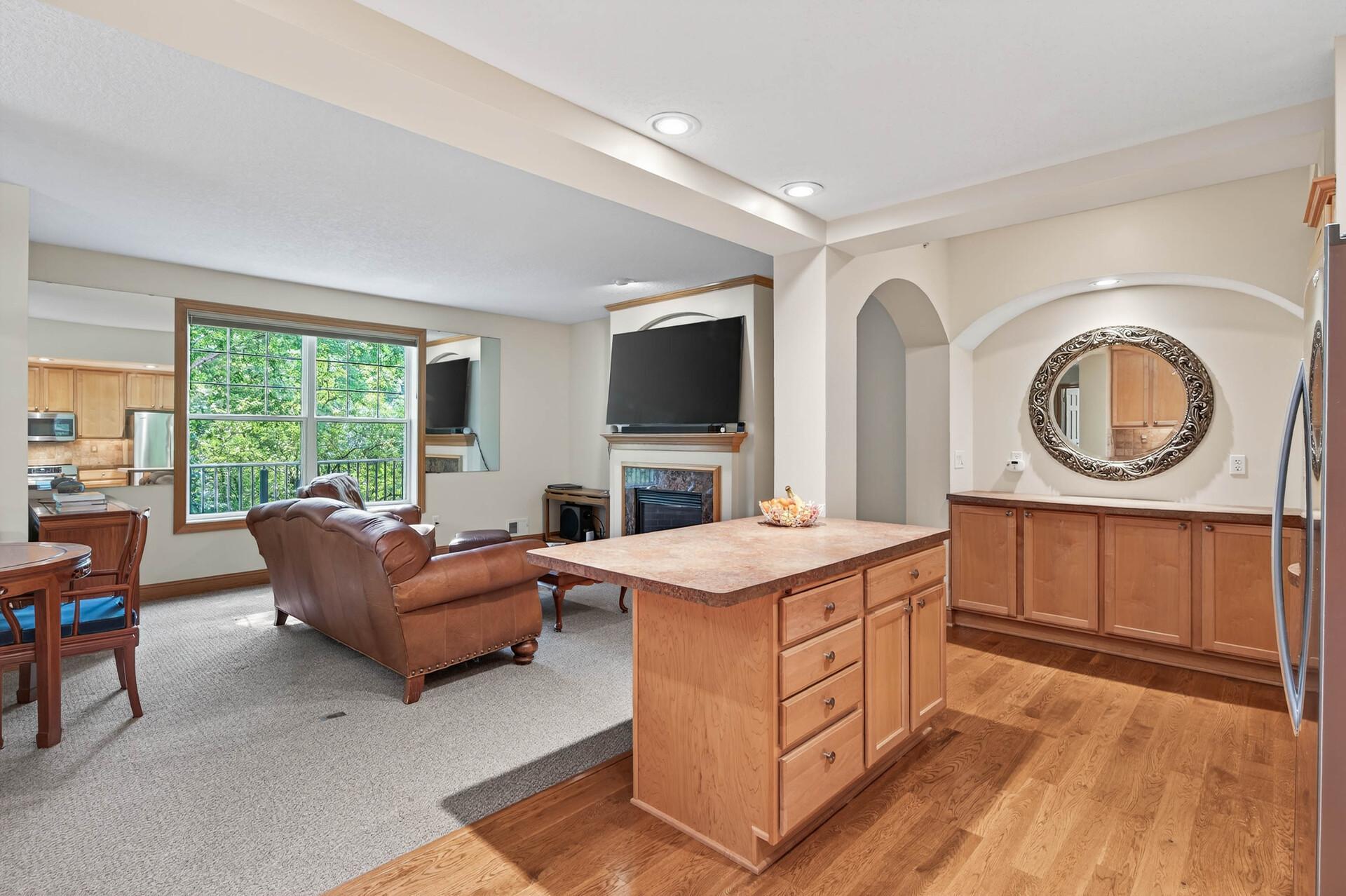 8317 Townsend Drive Unit: 215