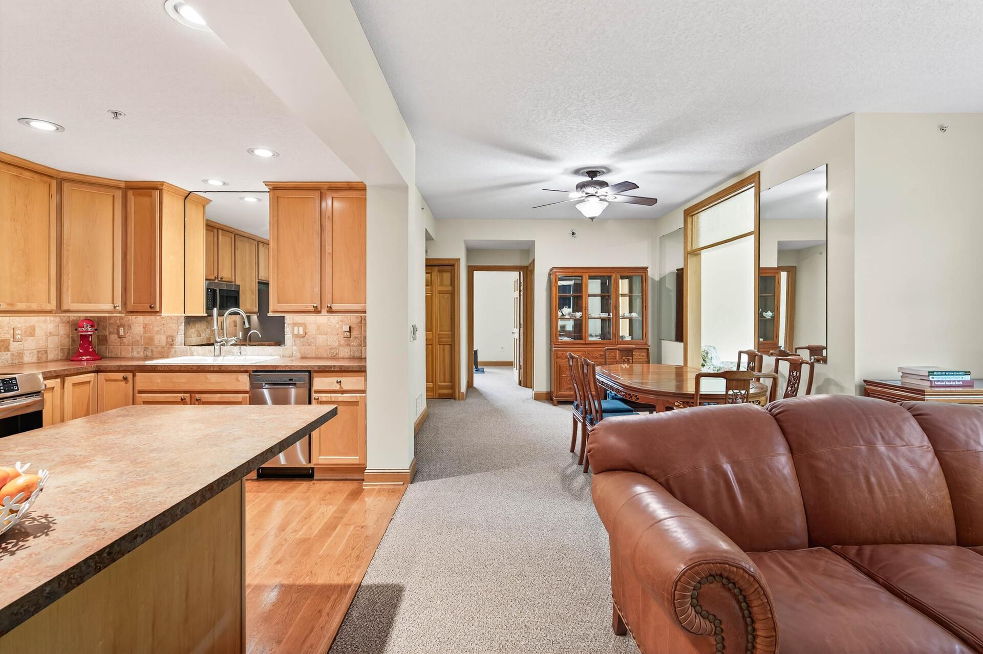 8317 Townsend Drive Unit: 215