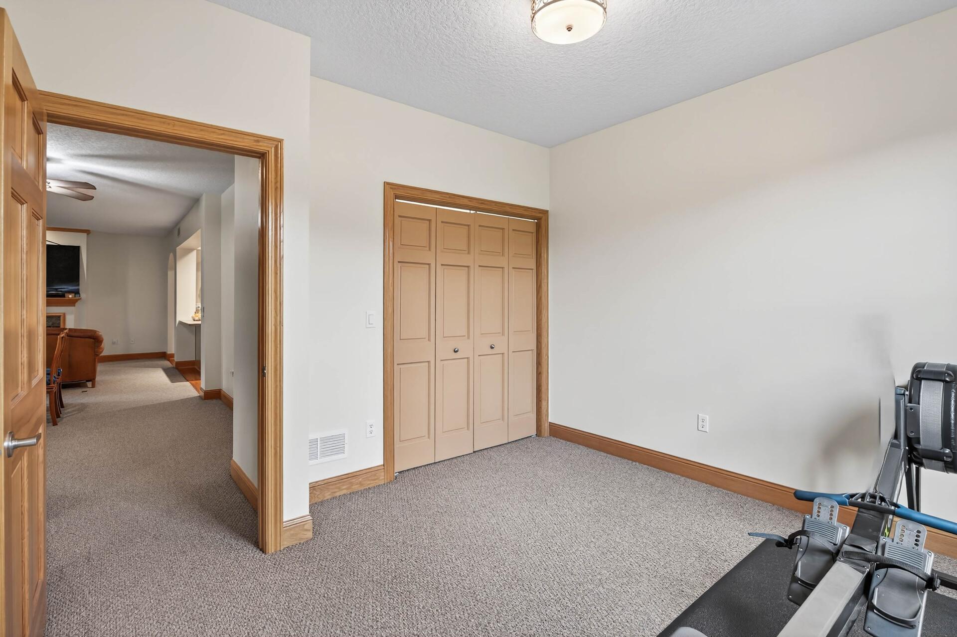 8317 Townsend Drive Unit: 215